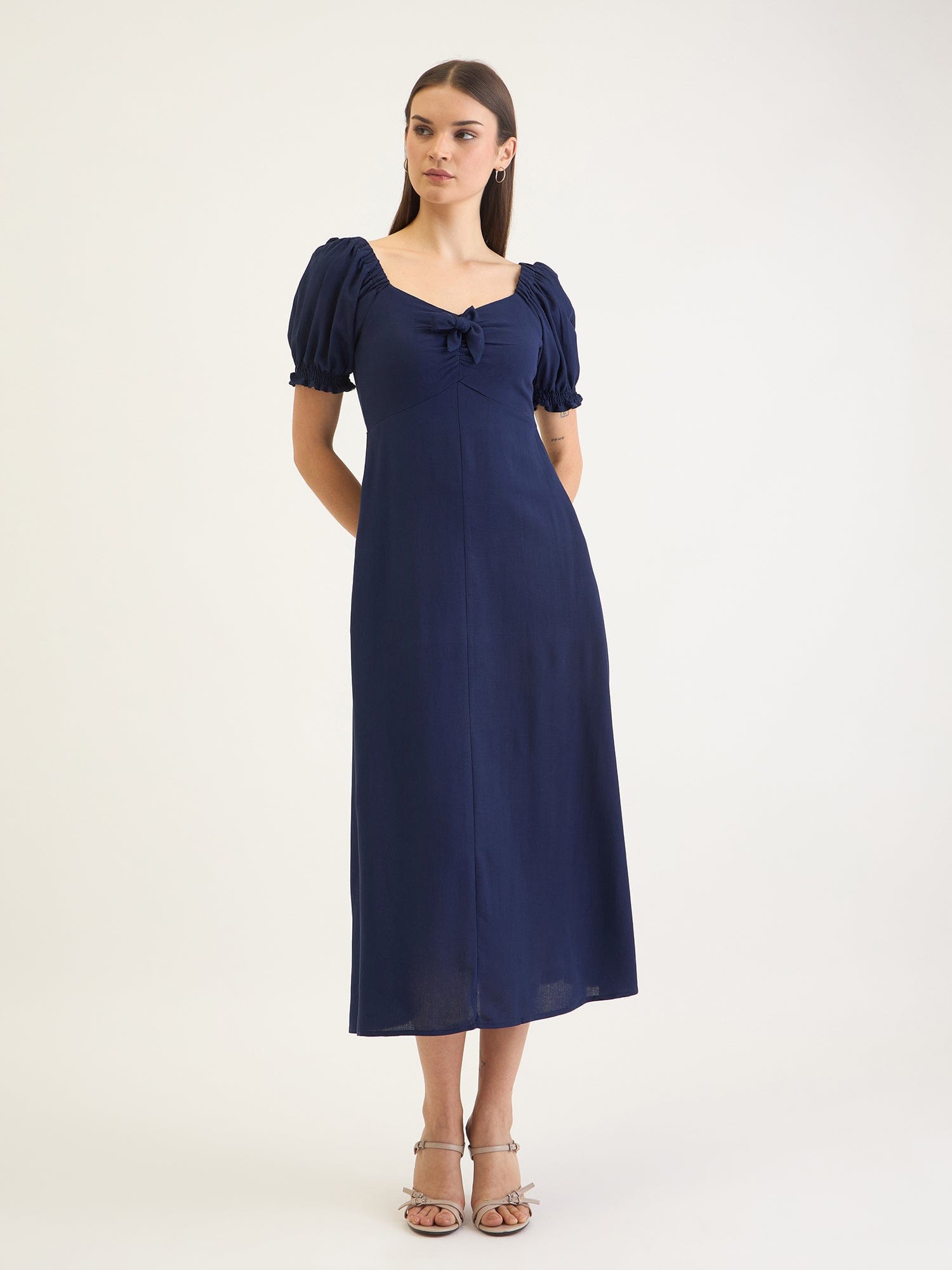 Elle Women Blue Solid Sweetheart Collar Dress