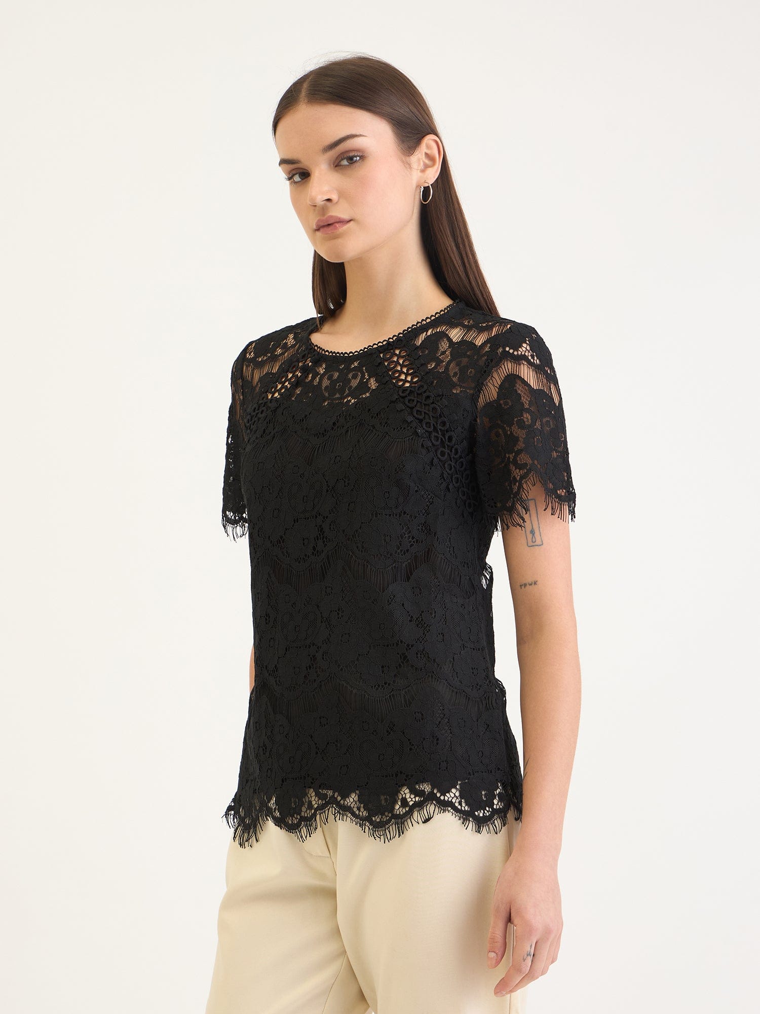 Elle Women Black Lace Round Neck Top