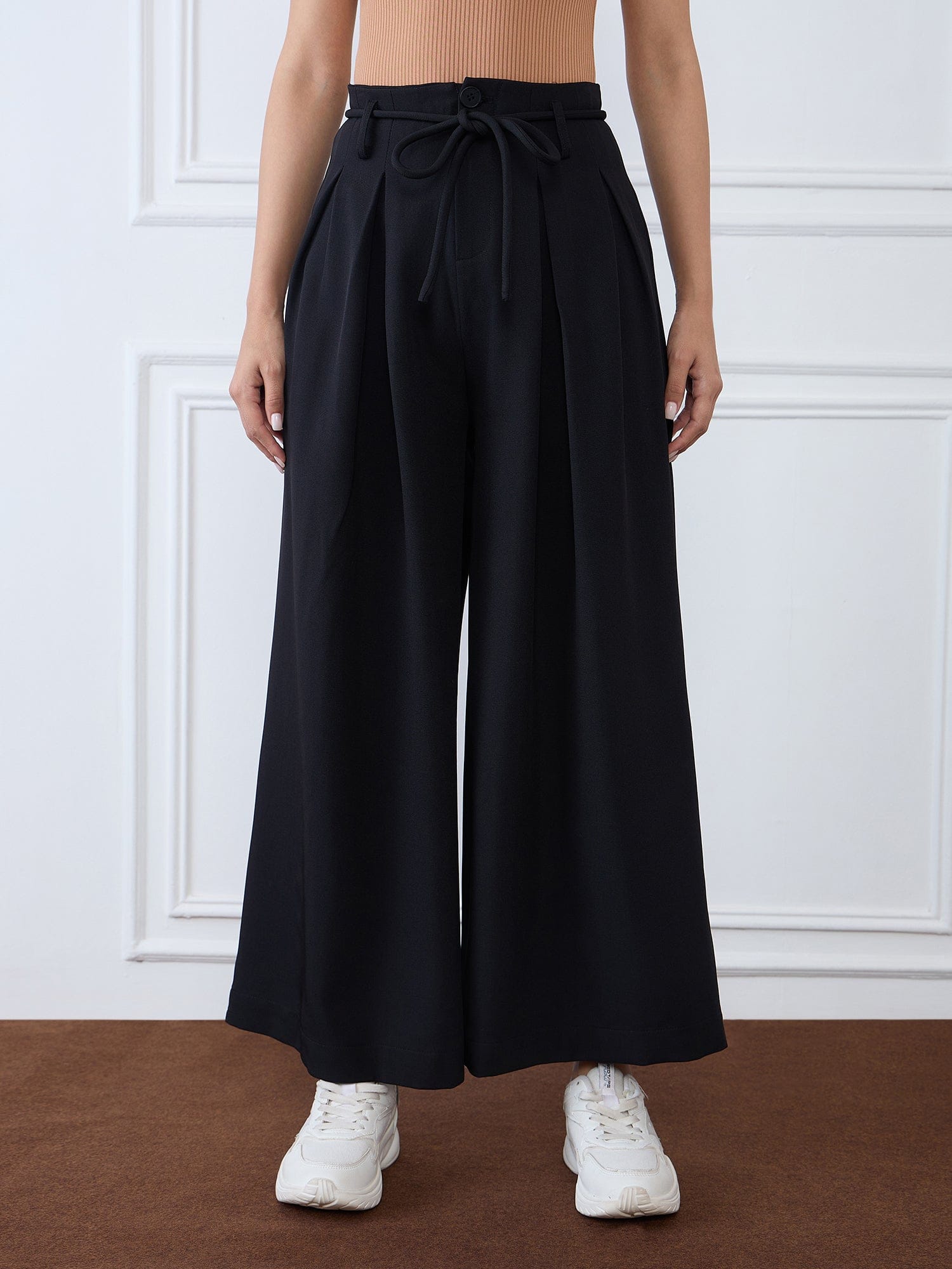 Iconic Women Black Flared Solid Trouser