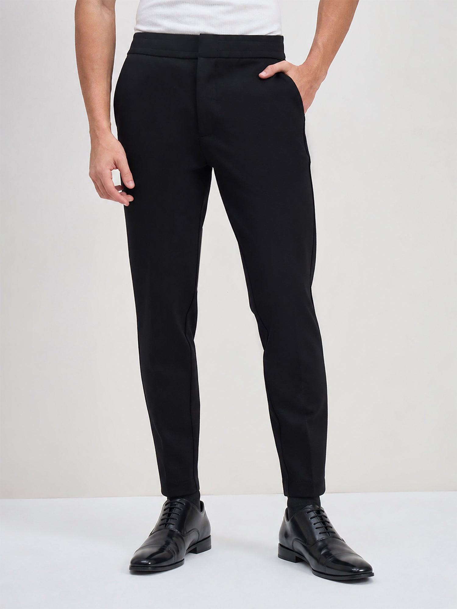 ICONIC Men Black Regular Fit Trouser