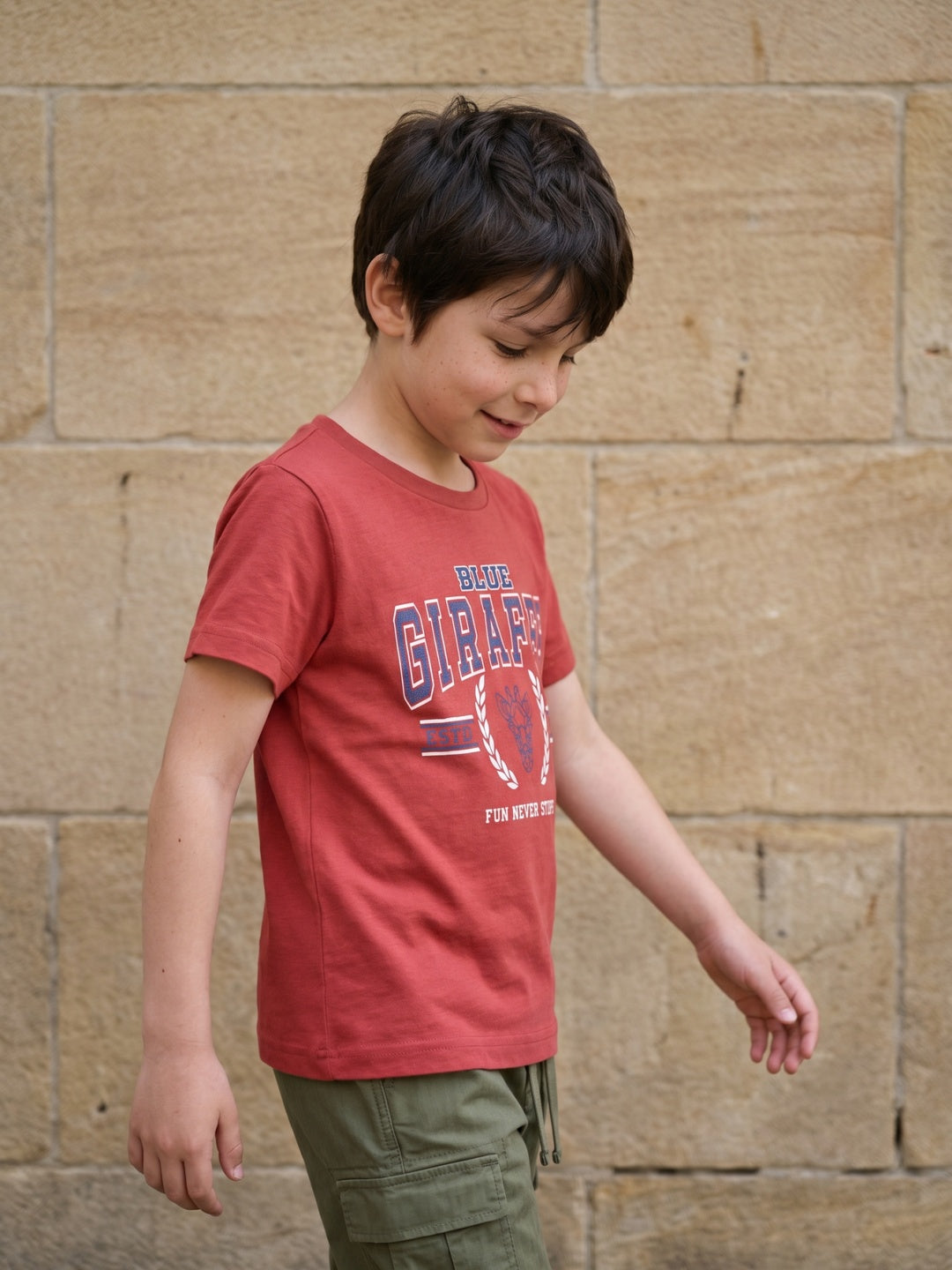 Blue Giraffe Boys White Graphic Round Neck Tshirt