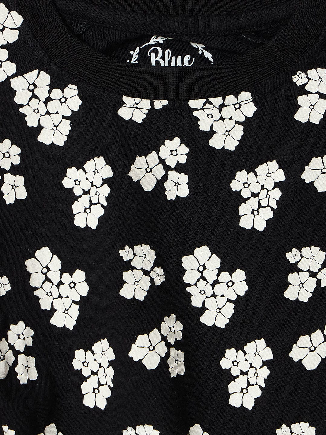 Blue Giraffe Girls Black Printed Crew Neck Top