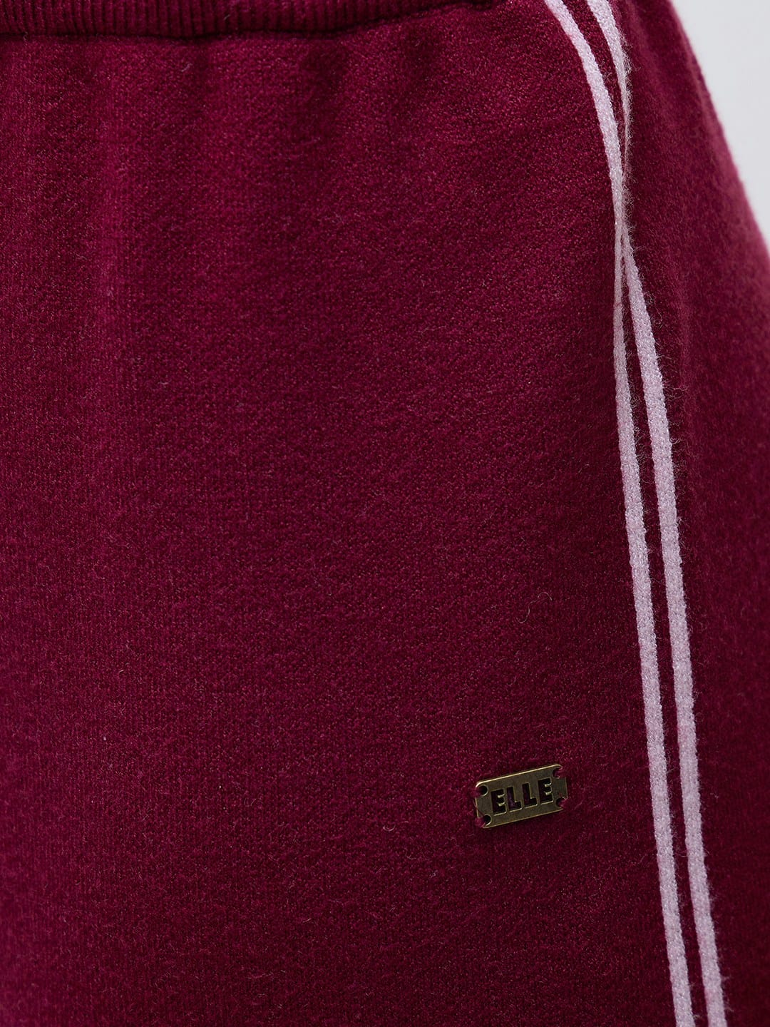 ELLE Women Wine Blended Solid Flat Knitted Ribbed Sweatpant