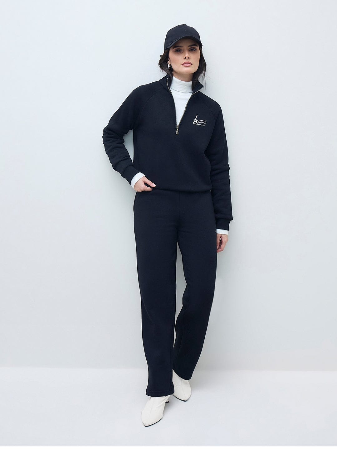 ELLE Women Black Blended Solid Sweatpant