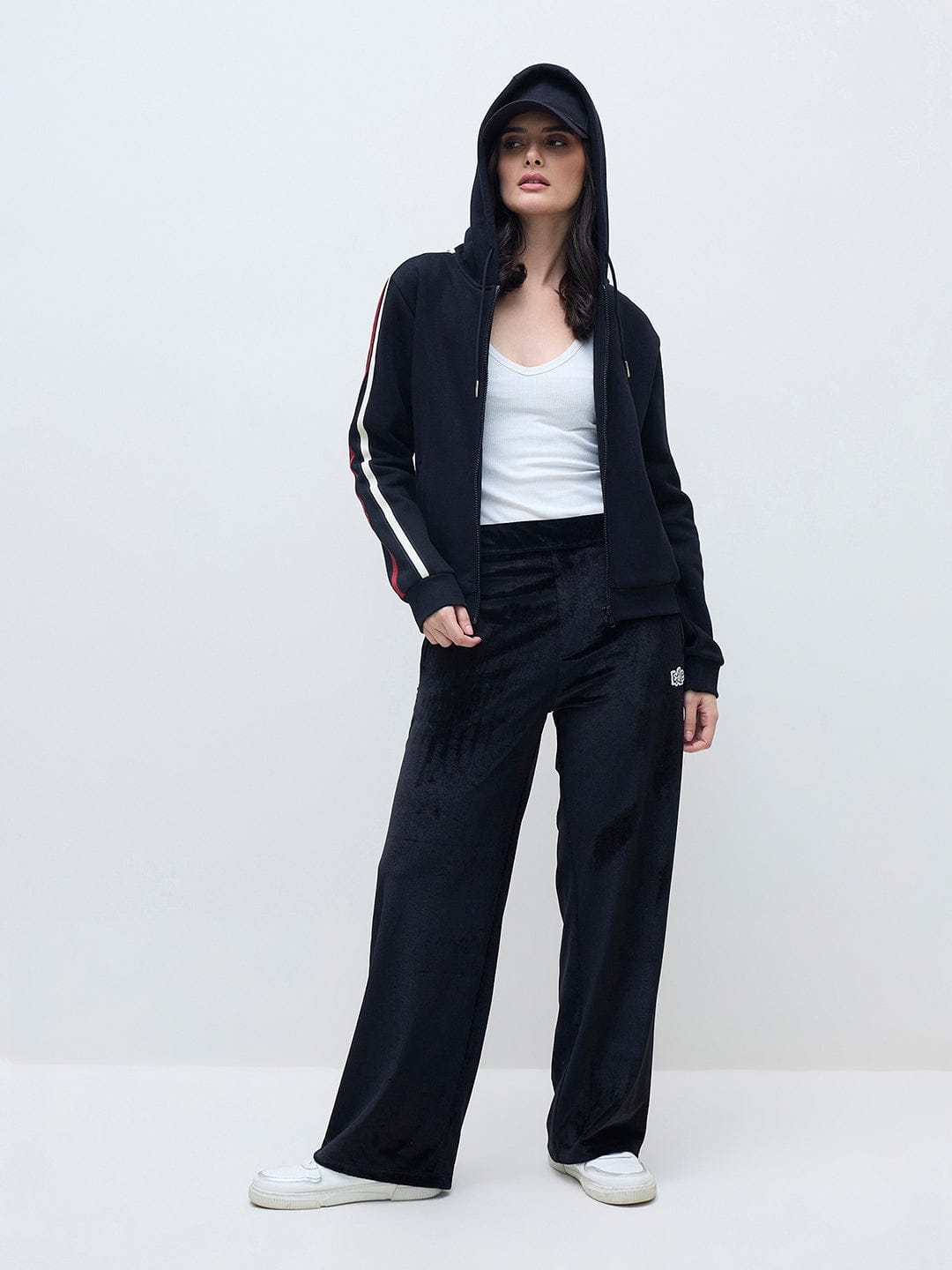 ELLE Women Black Polyester Solid Sweatpant