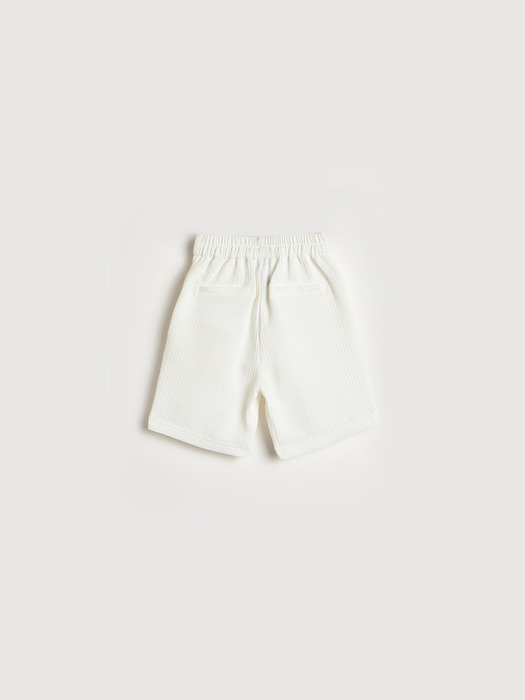 Blue Giraffe Boys White Solid Regular Fit Shorts