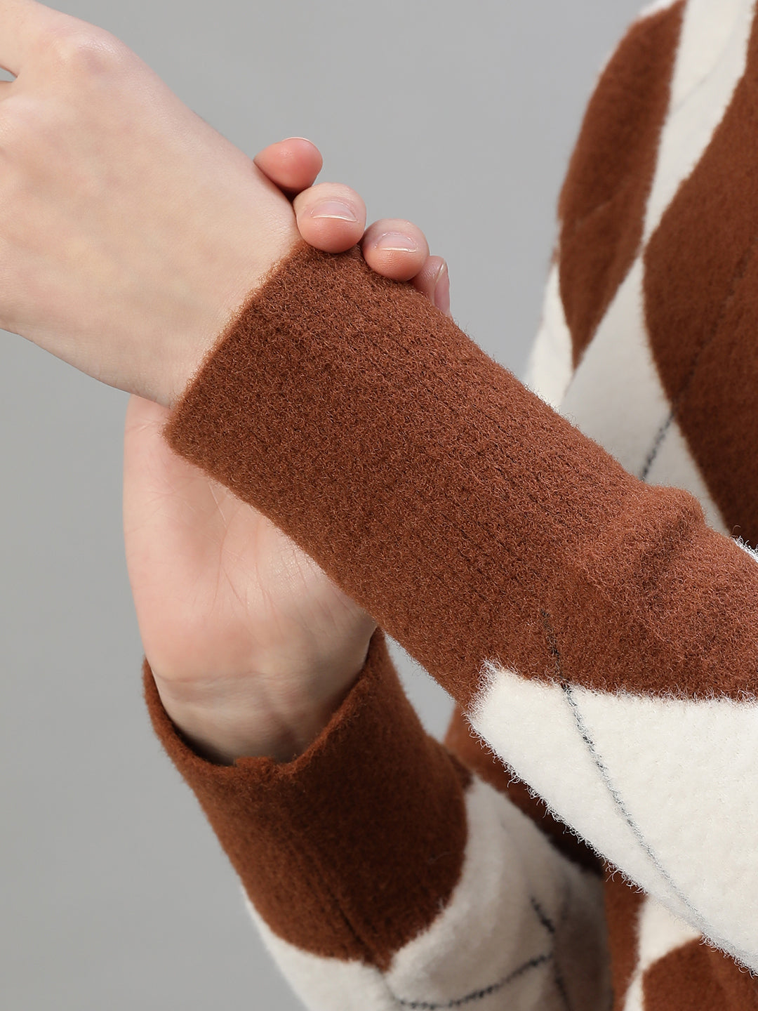 Iconic Women Checked Full Sleeves V Neck Sweater