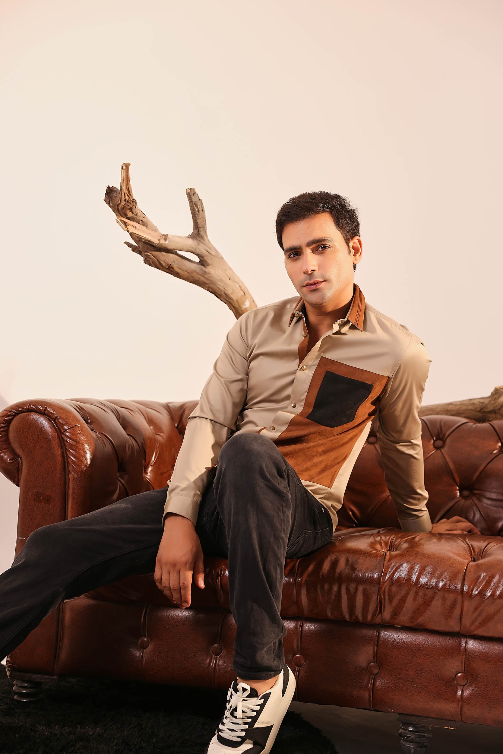 Abkasa Men Brown Printed Slim Fit Cotton Shirt