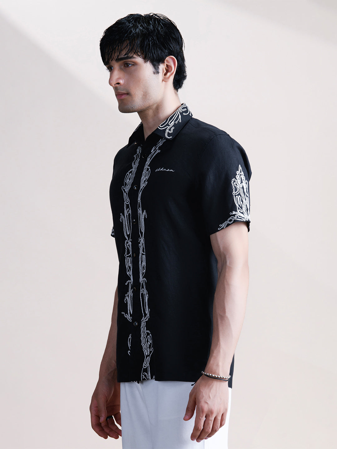 Abkasa Men Black Collar Shirt