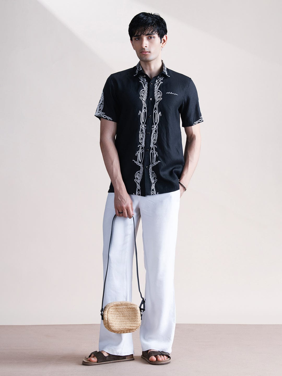 Abkasa Men Black Collar Shirt