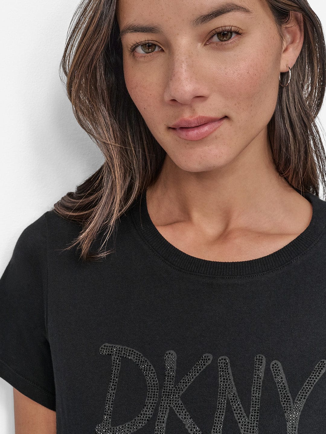 DKNY Women Black Solid Round Neck Tshirt