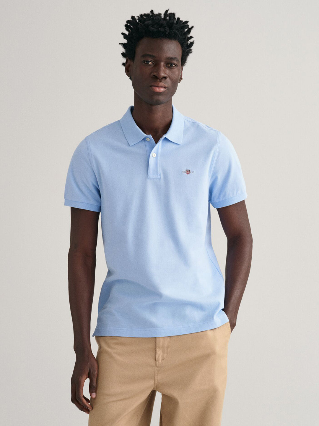 Gant Men Blue Solid Collared Short Sleeves Polo Tshirt