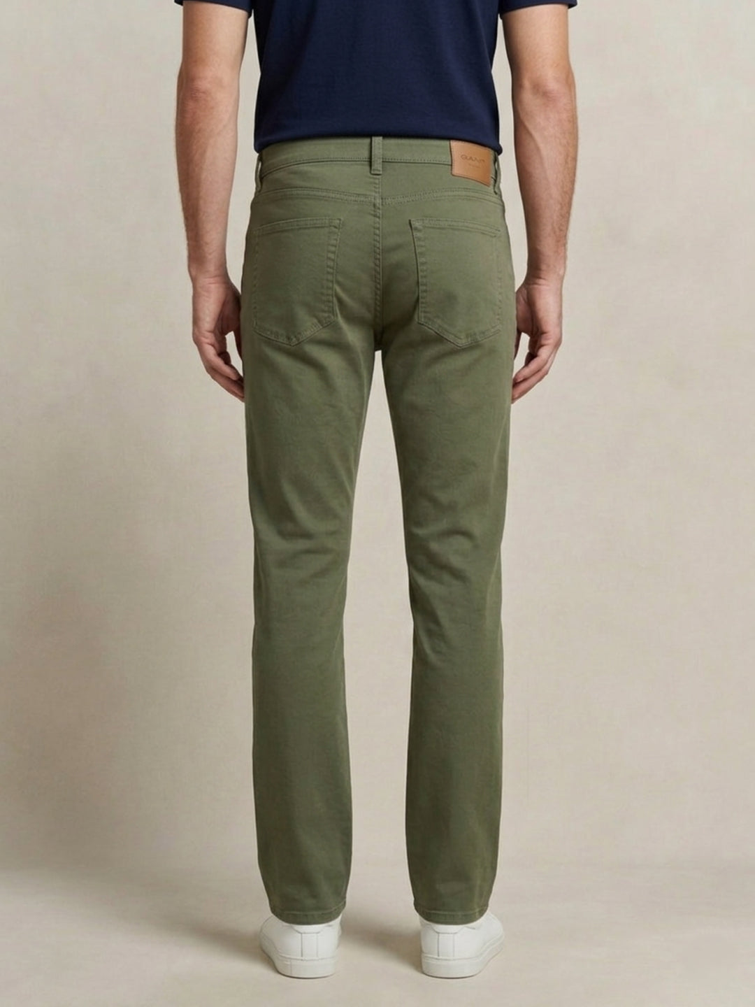 Gant Men Green Solid Mid Rise Jeans