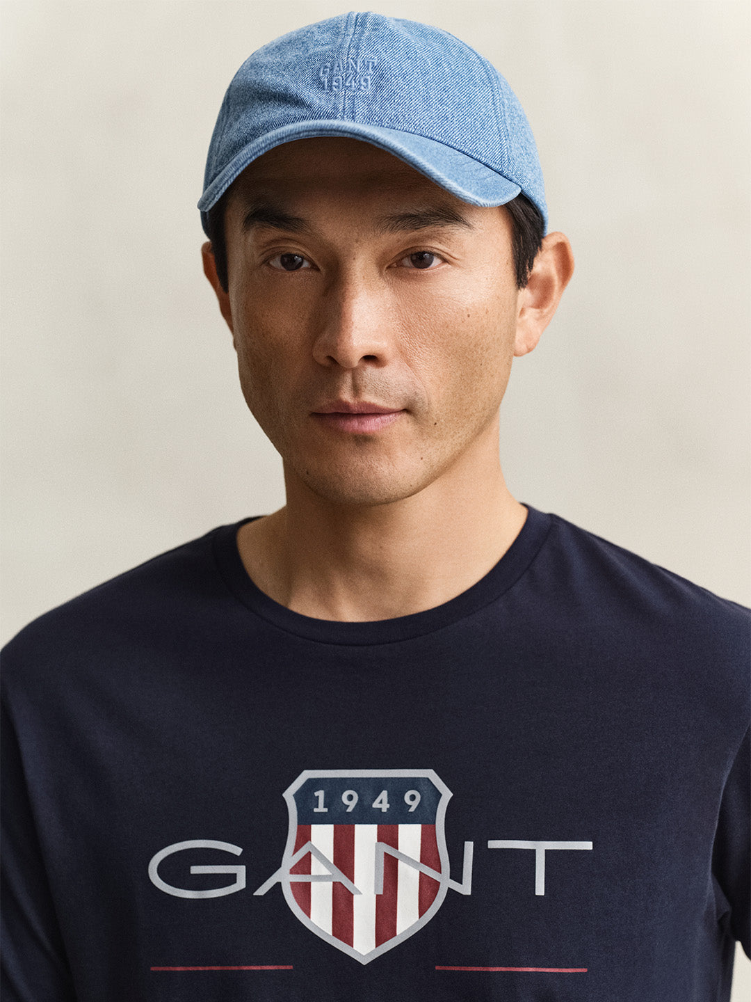 GANT Men Navy Blue Printed Regular Fit Archieve Shield T-Shirt