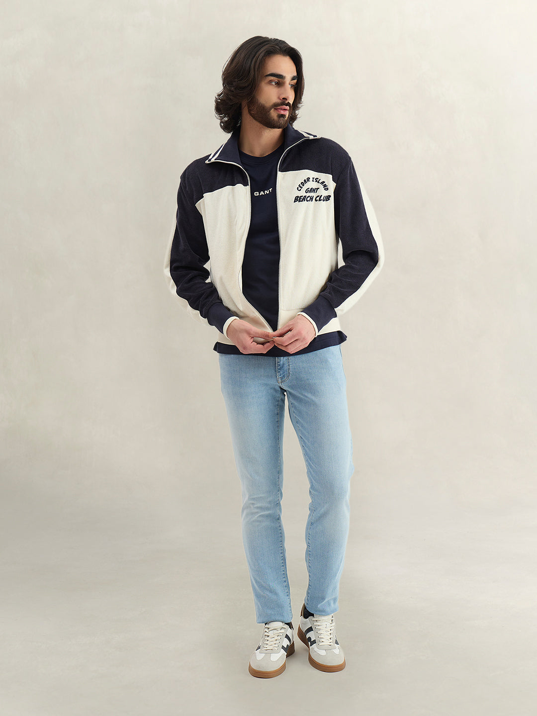 Gant Men Solid Navy Blue T-Shirt