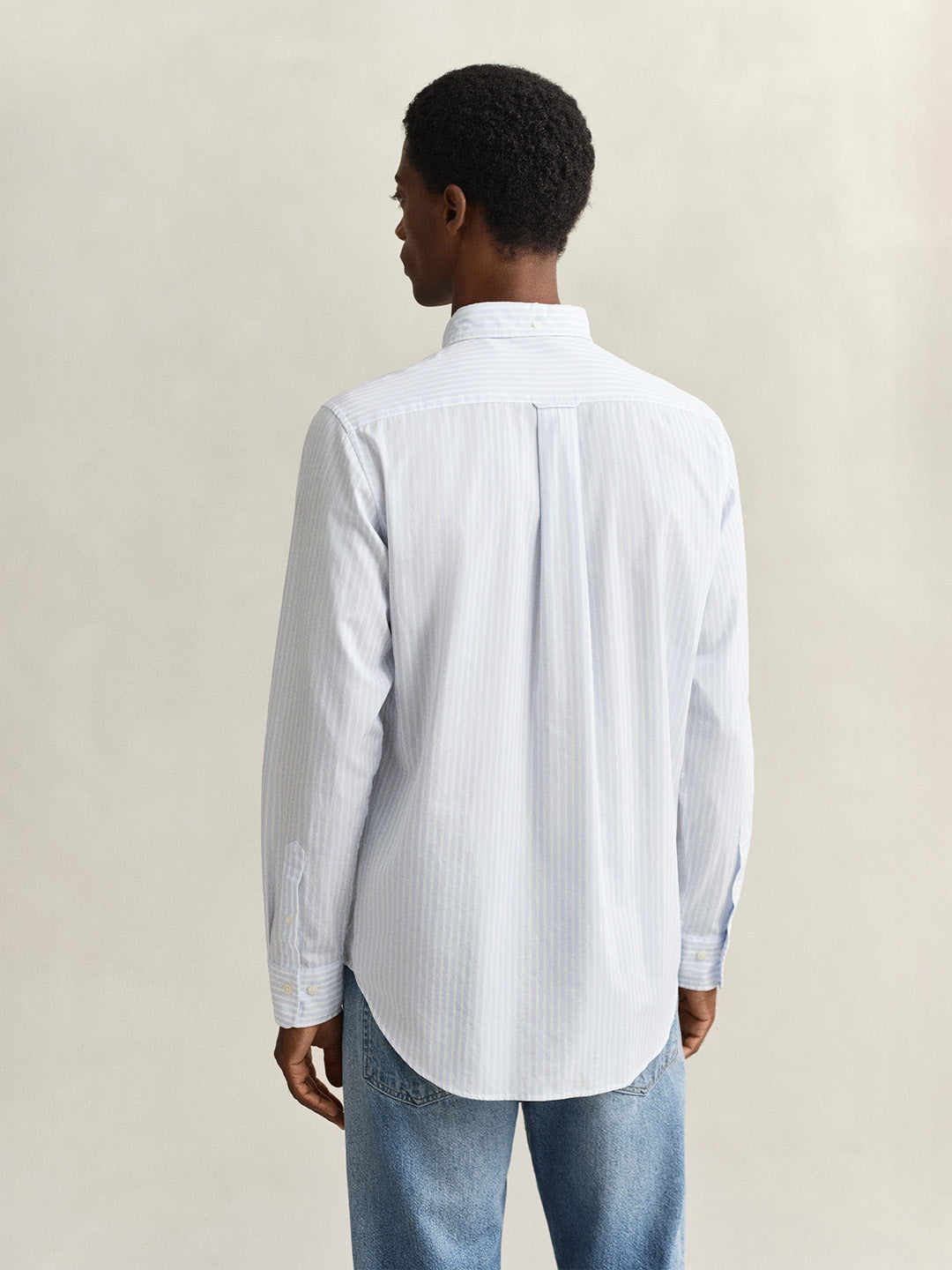 Gant Men Blue Striped Regular Fit Classic Poplin Shirt
