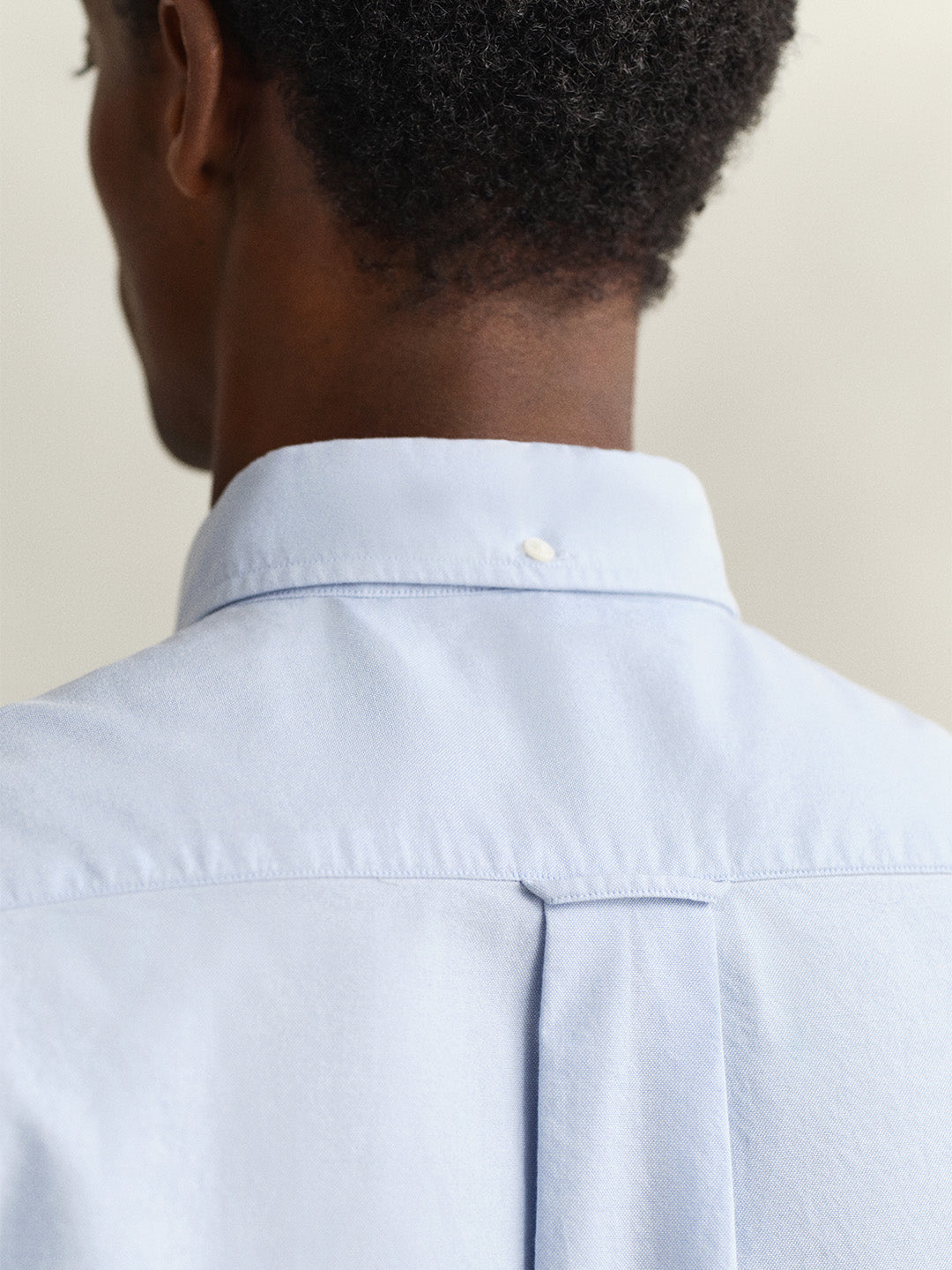 Gant Men Blue Solid Regular Fit Classic Oxford Shirt