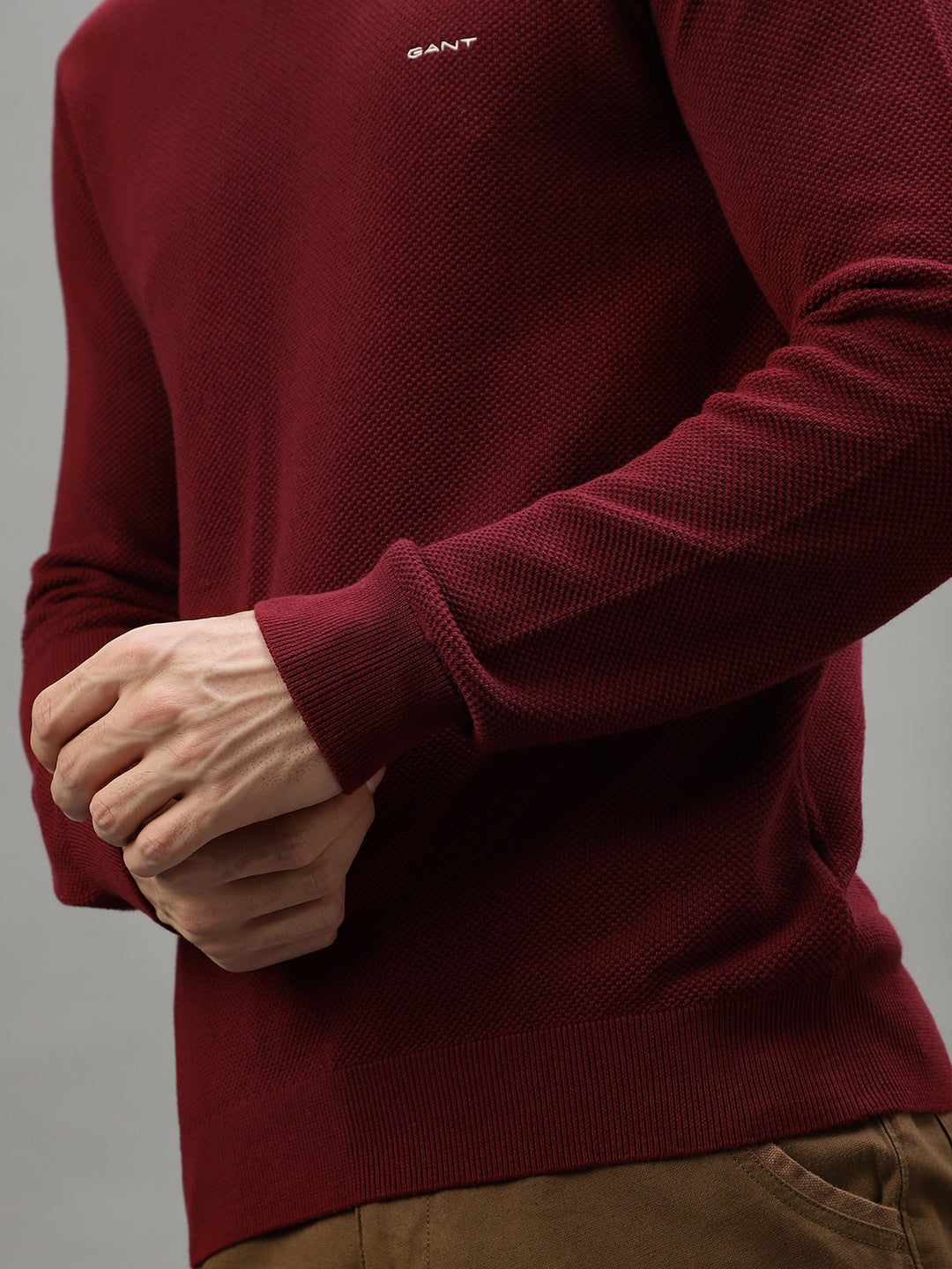 Gant Men Solid Round Neck Full Sleeves Sweater