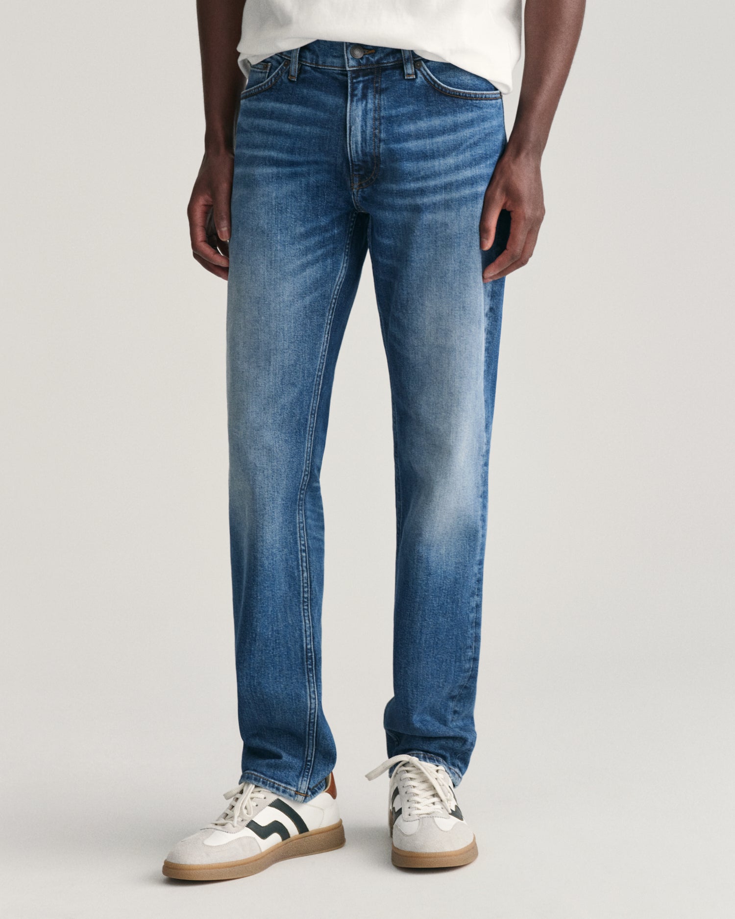Shop Gant Men Blue Washed Mid-Rise Slim Fit Jeans Online