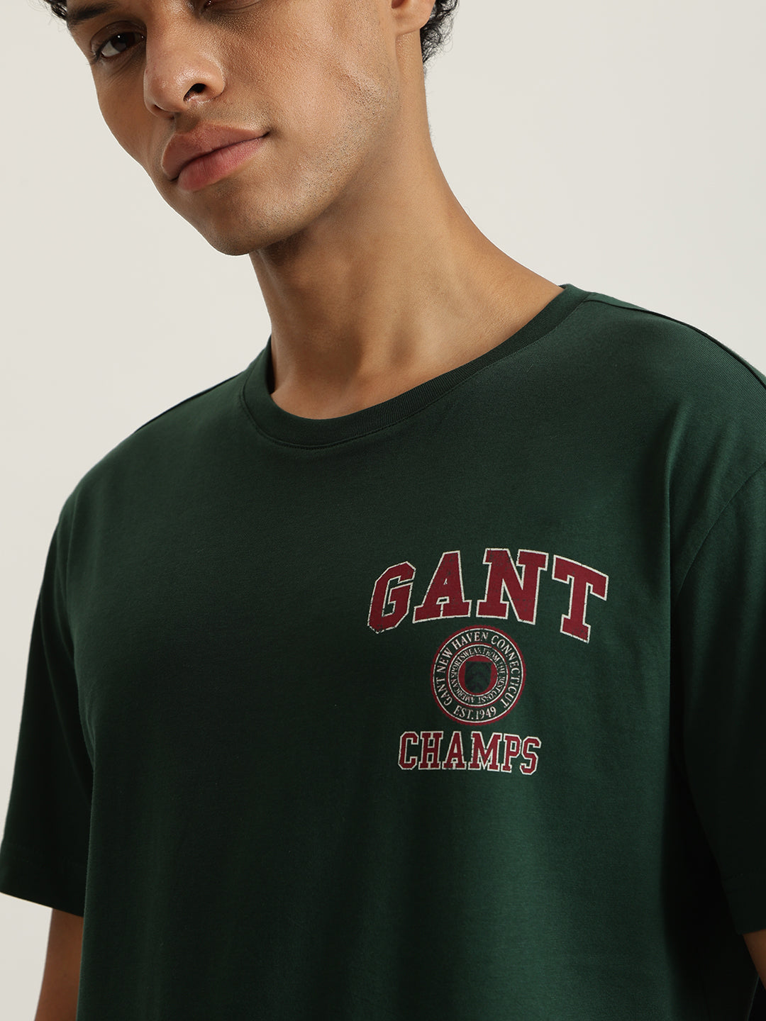 Gant Men Solid Round Neck Short Sleeves Tshirt