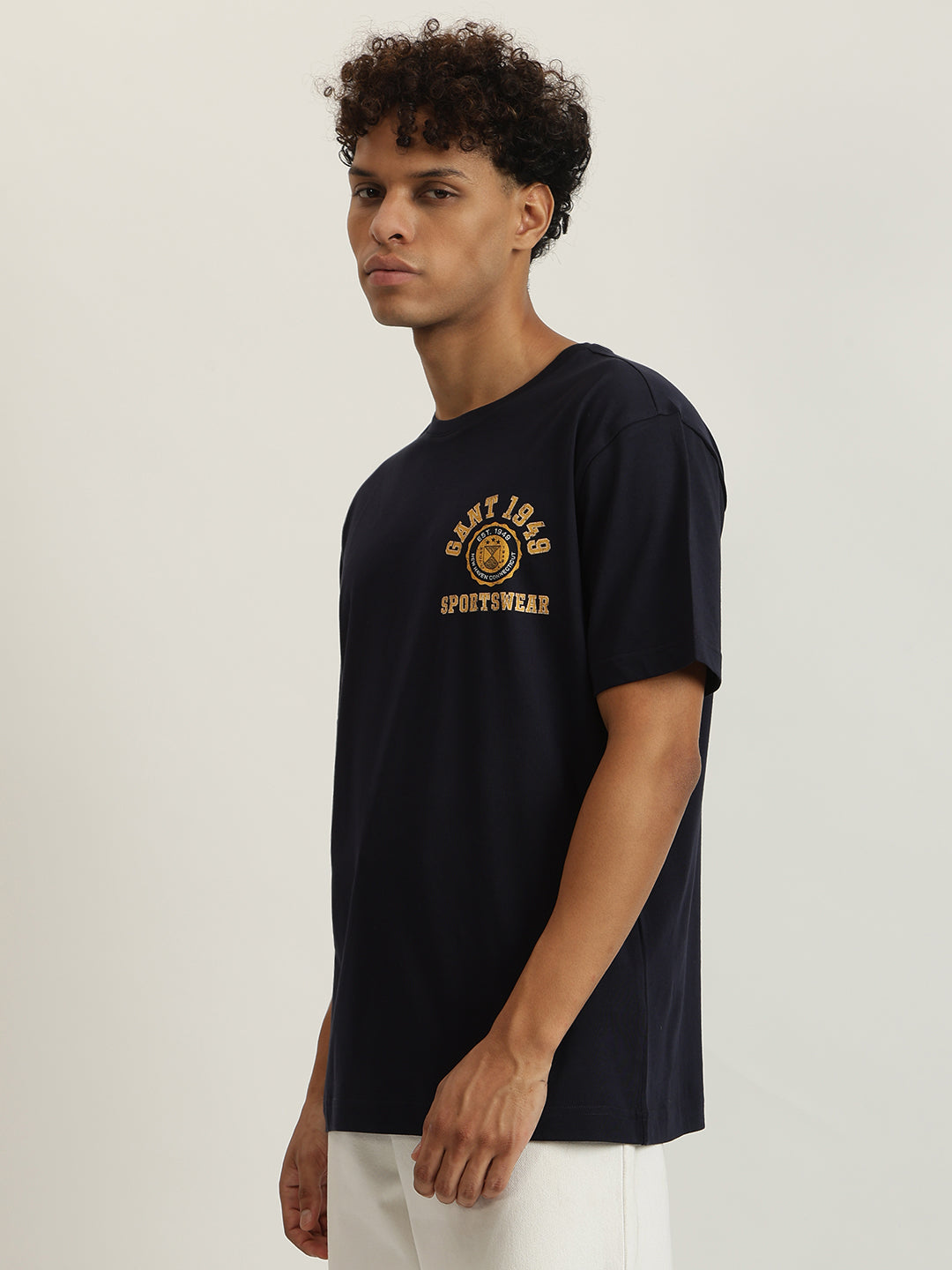 Gant Men Solid Round Neck Short Sleeves Tshirt