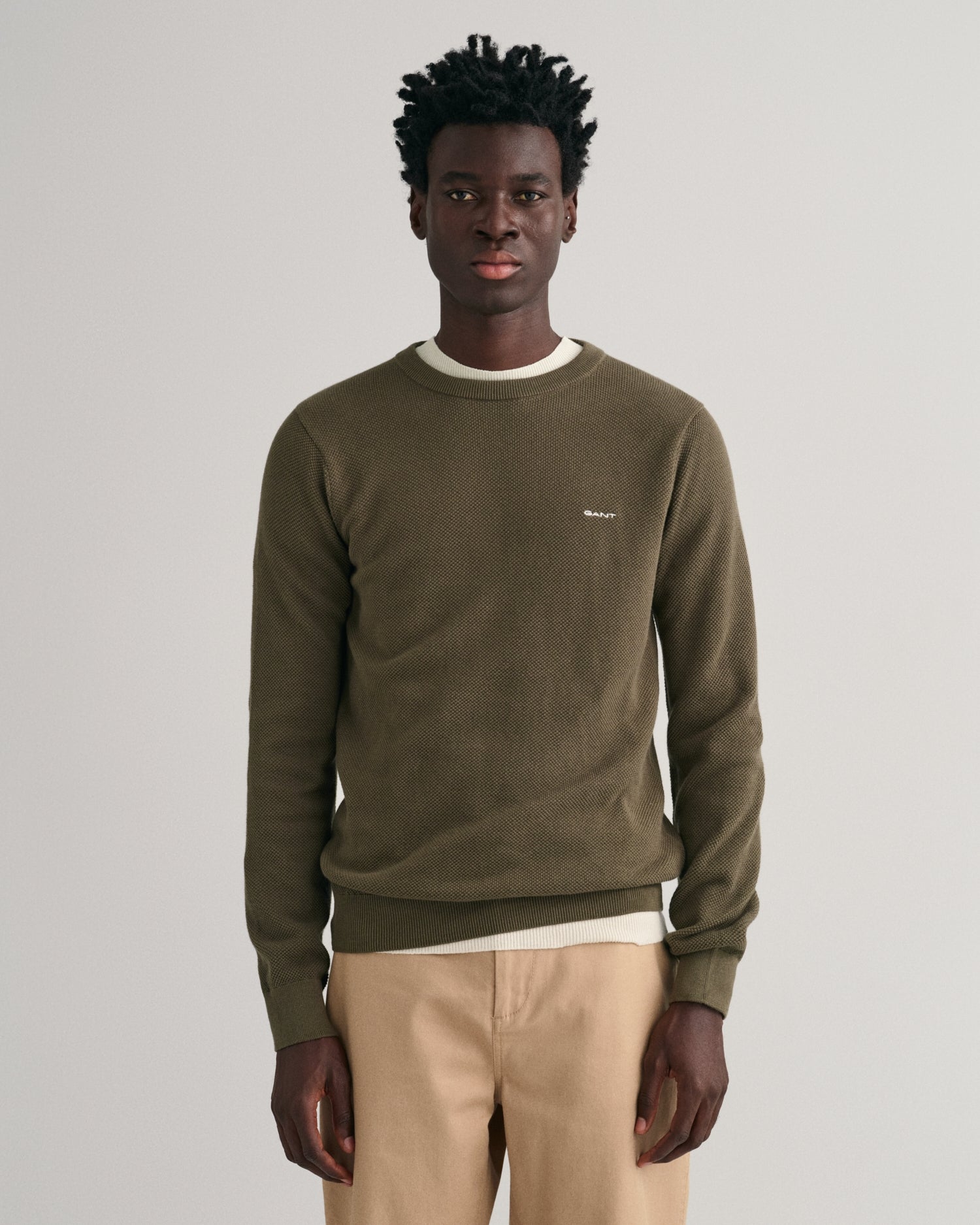 Shop Gant Men Green Solid Round Neck Full Sleeves Sweater Online