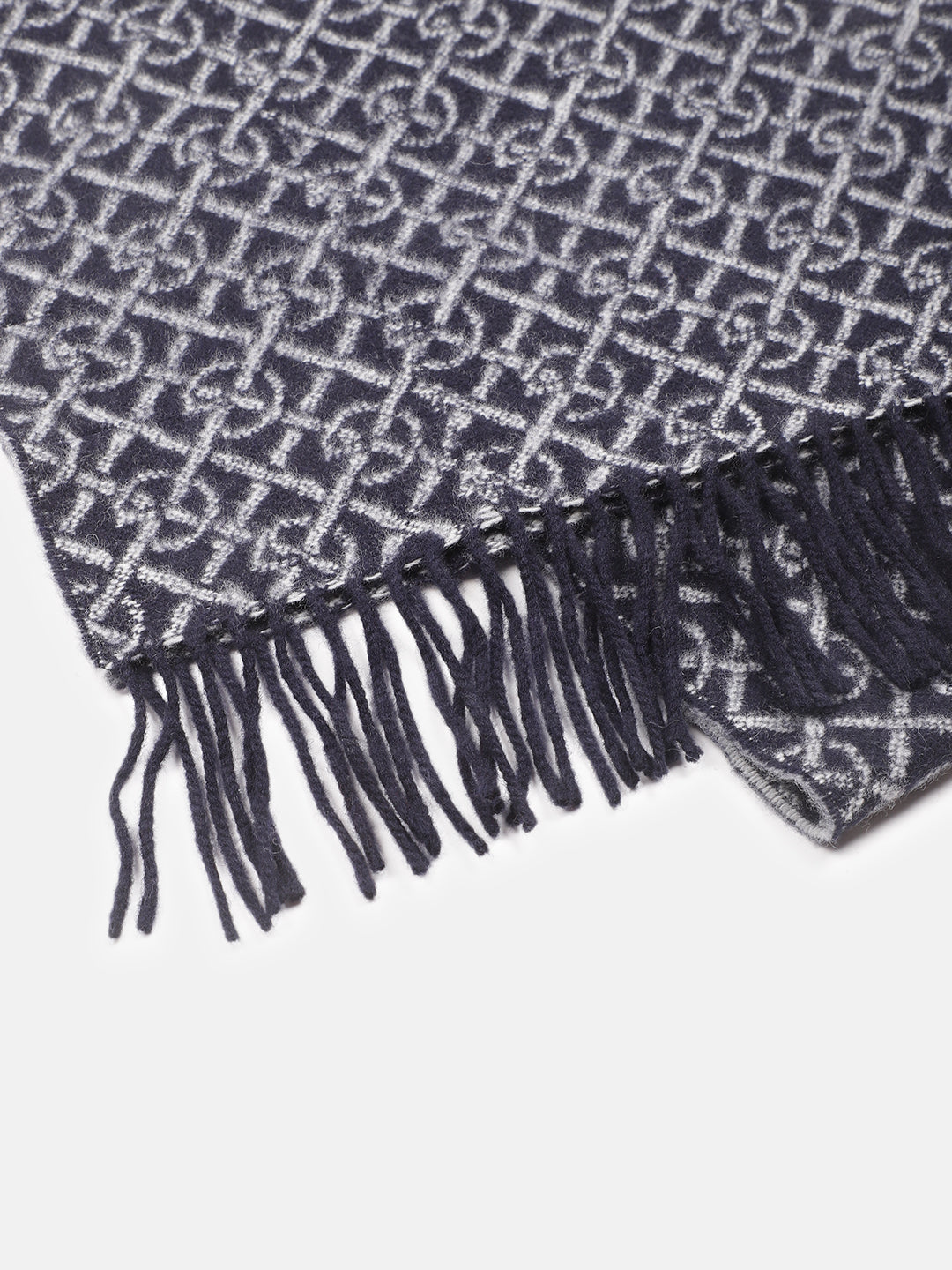 Gant Men Blue Printed Fringed Muffler