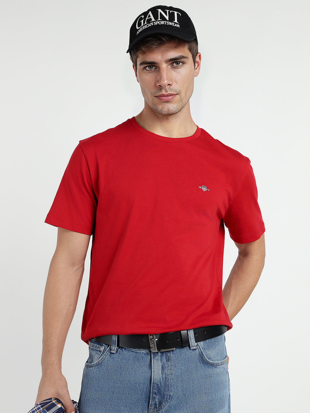 Gant Men Red Solid Crew Neck Tshirt