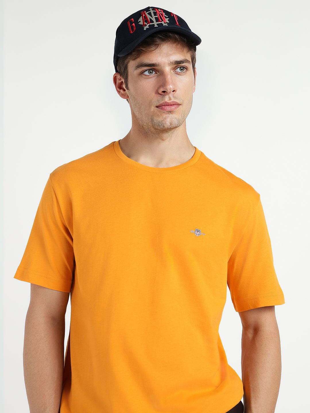 Gant Men Yollow Solid Crew Neck Tshirt