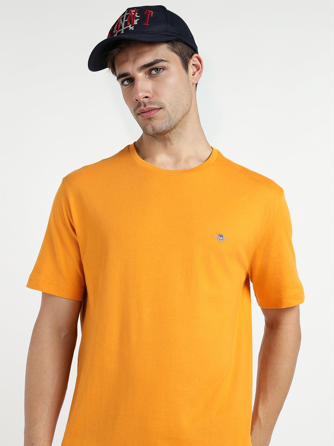 Gant Men Yollow Solid Crew Neck Tshirt