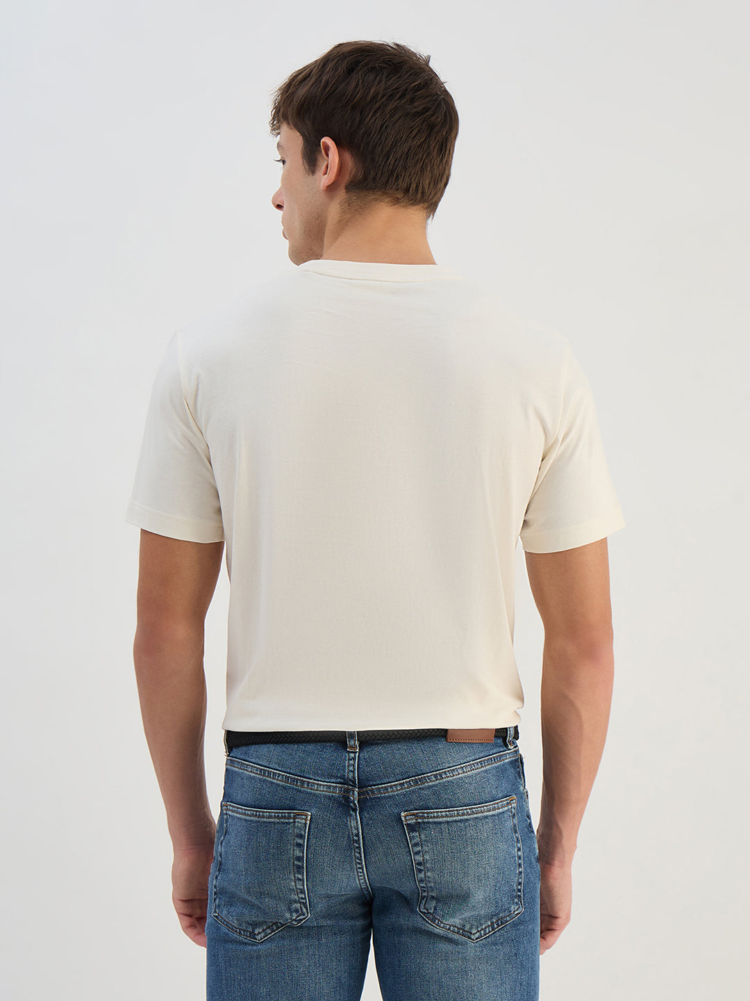 Gant Men Off White Solid Pure Cotton Round Neck T Shirt