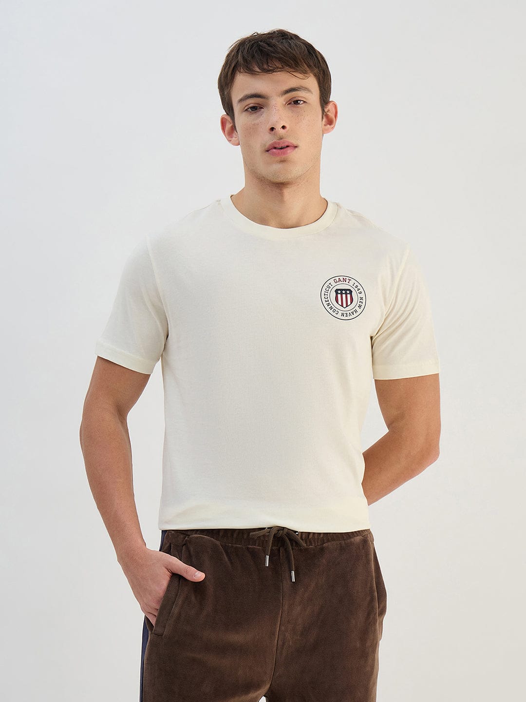 Gant Men Off White Solid Pure Cotton Round Neck T Shirt