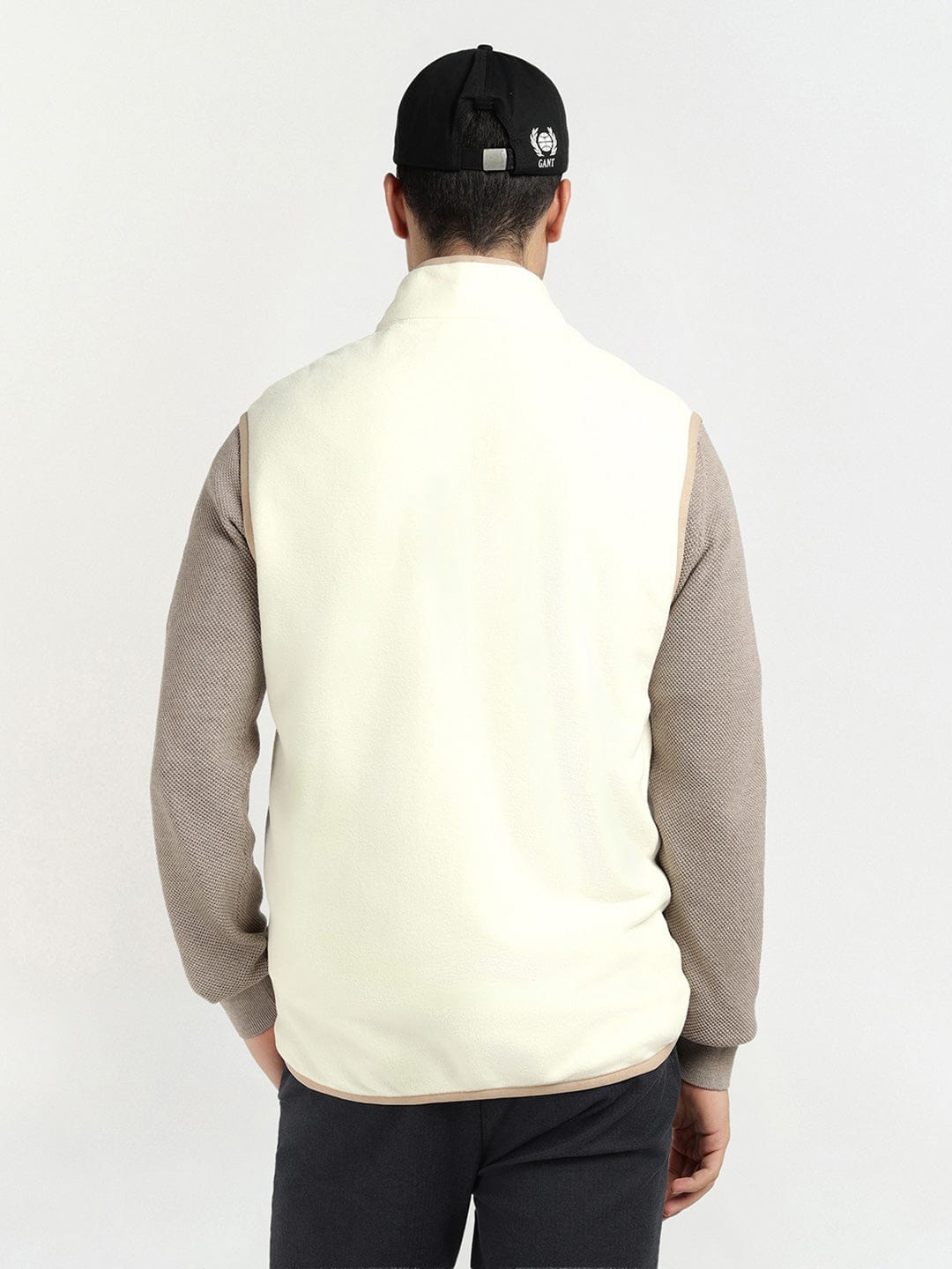 Gant Men Cream Solid Collar Sweatshirt