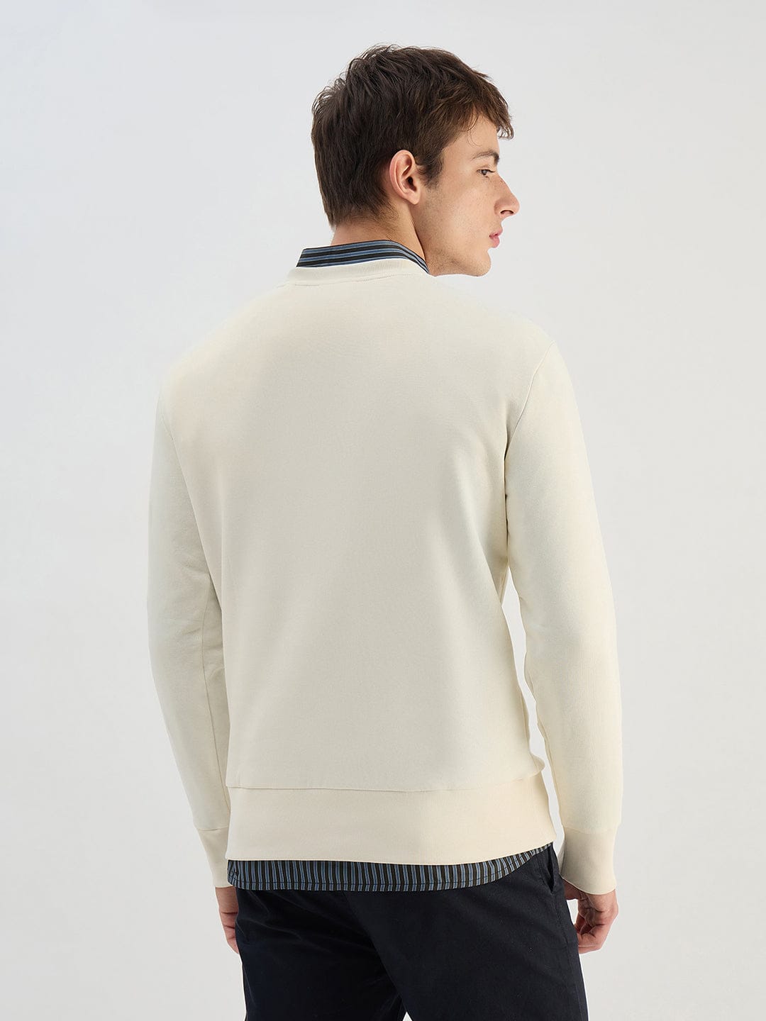 Gant Men Cream Solid Round Neck Sweatshirt