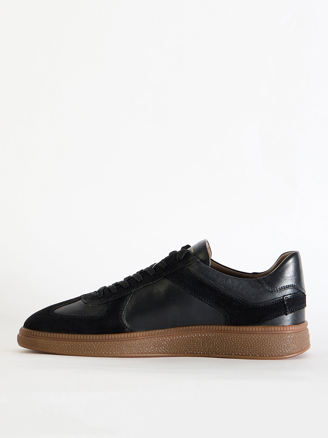 Gant Men Black Color-Blocked Lace-Up Round Toe Sneakers