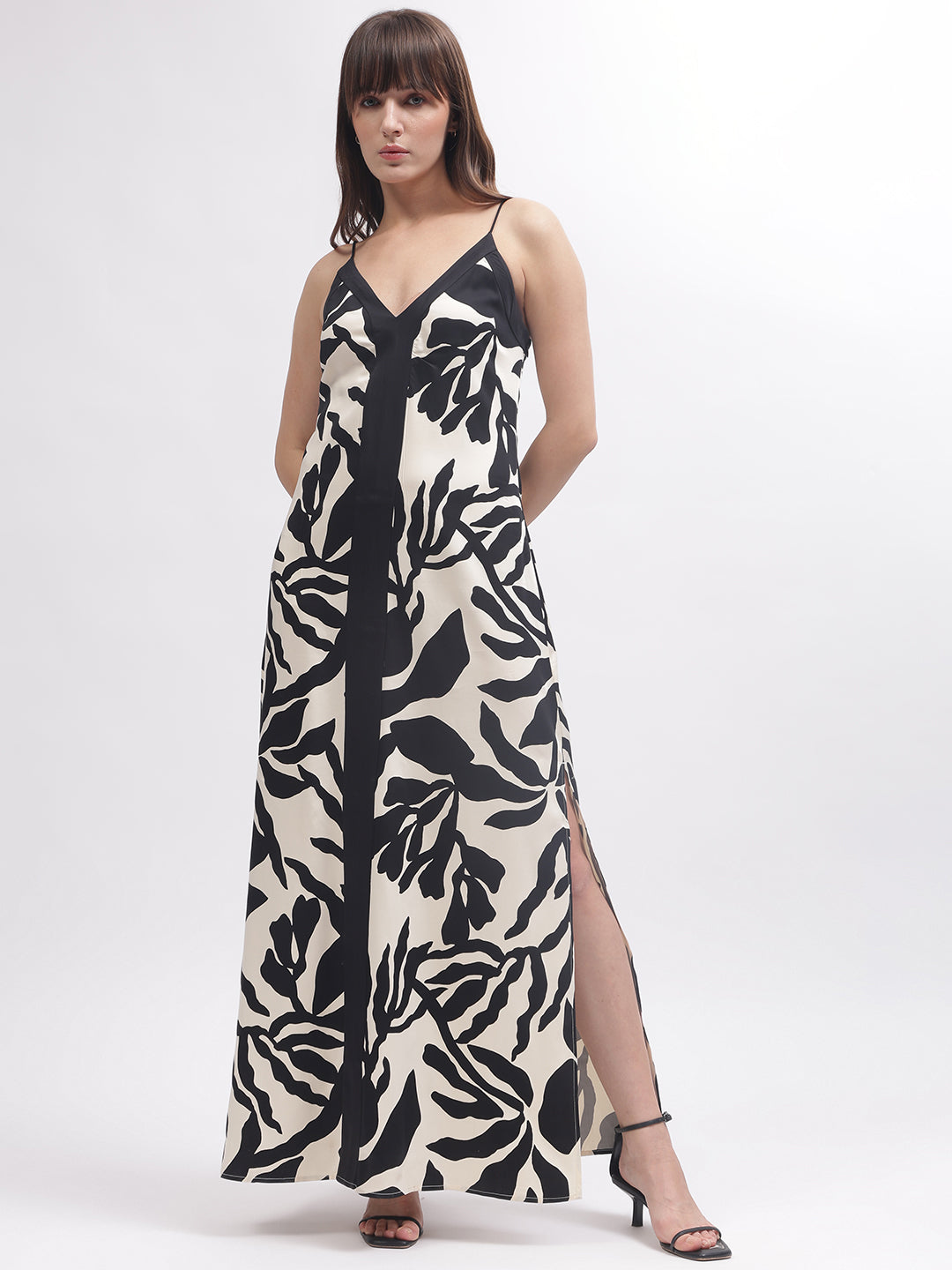 ANT-Q6723 BEIGE SLEEVELESS DRESS main image 1