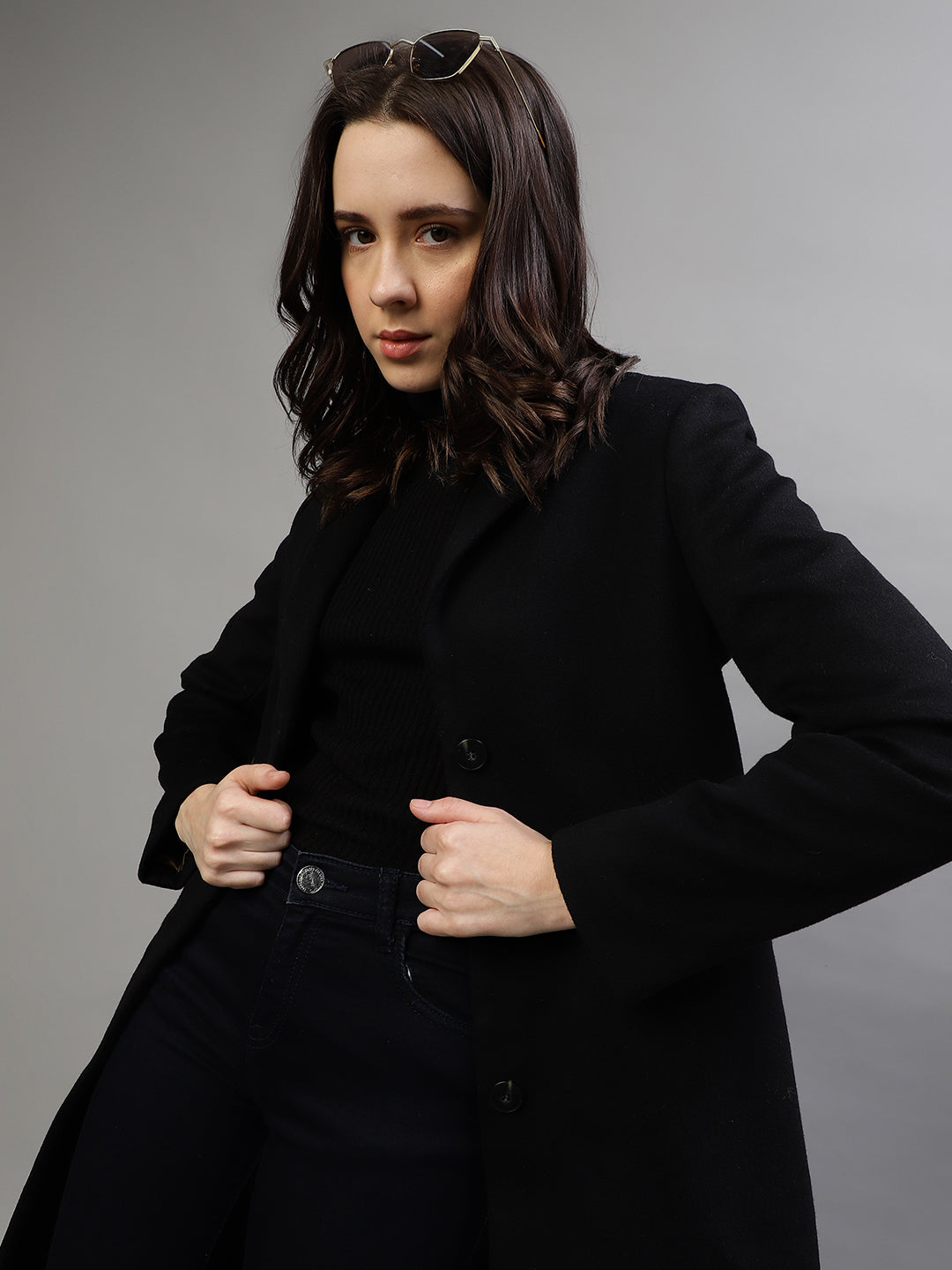 Gant Women Solid Notched Lapel Full Sleeves Overcoat