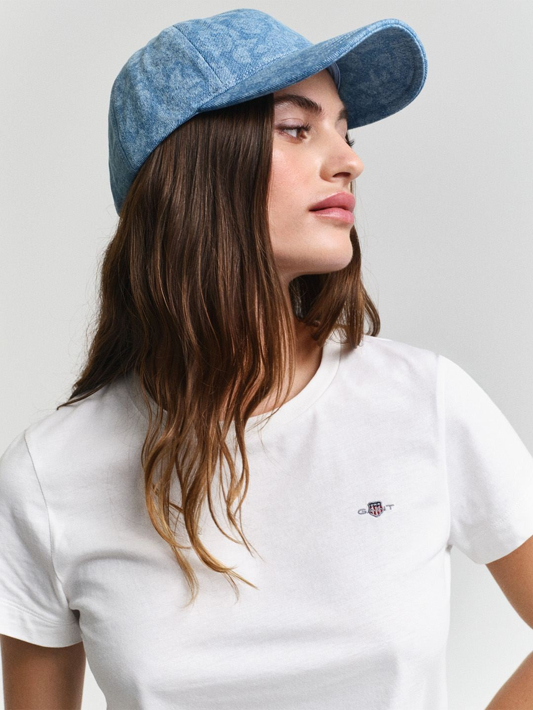 Gant Women White Solid Regular Fit Pure Cotton T-Shirt