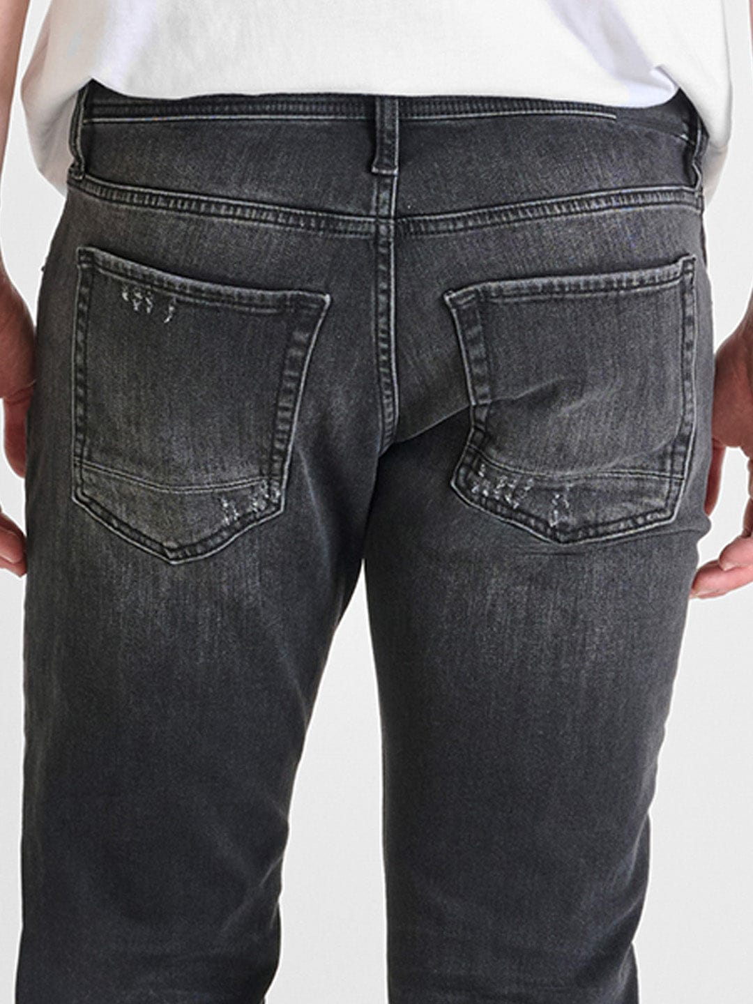 Antony Morato Men Black Comfort Tapered Fit Washed Jeans