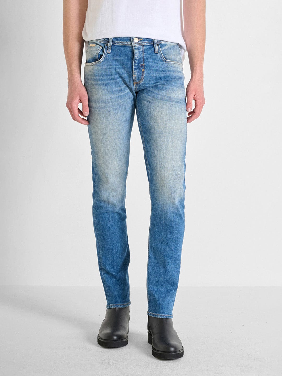Antony Morato Men Blue Comfort Tapered Fit Washed Jeans