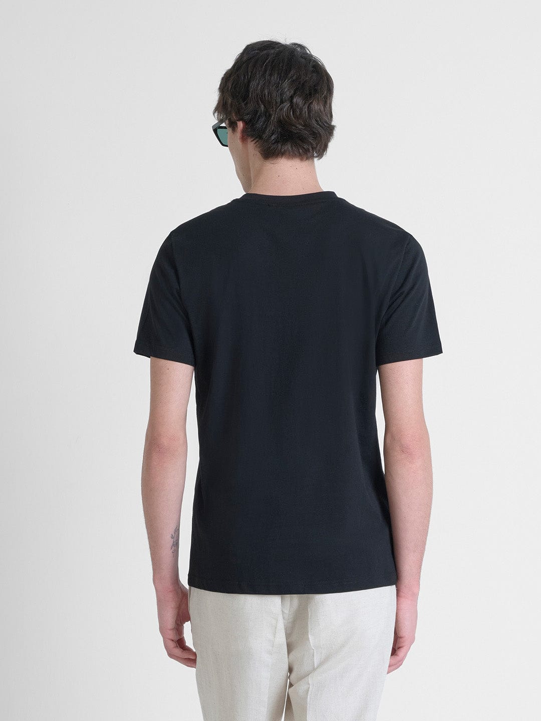 Antony Morato Men Black Solid Round Neck Tshirt