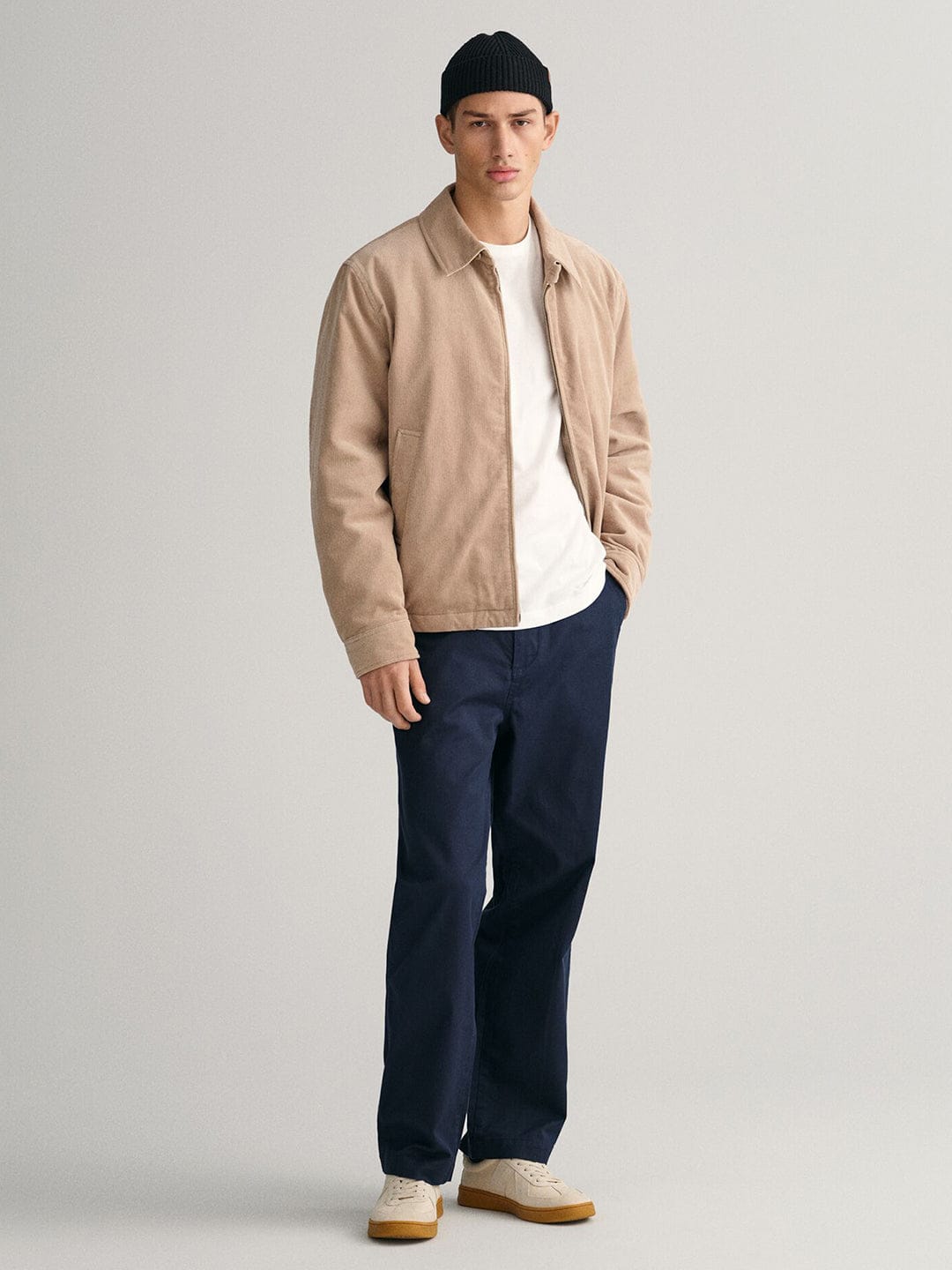 Gant Men White Solid Crew Neck Tshirt