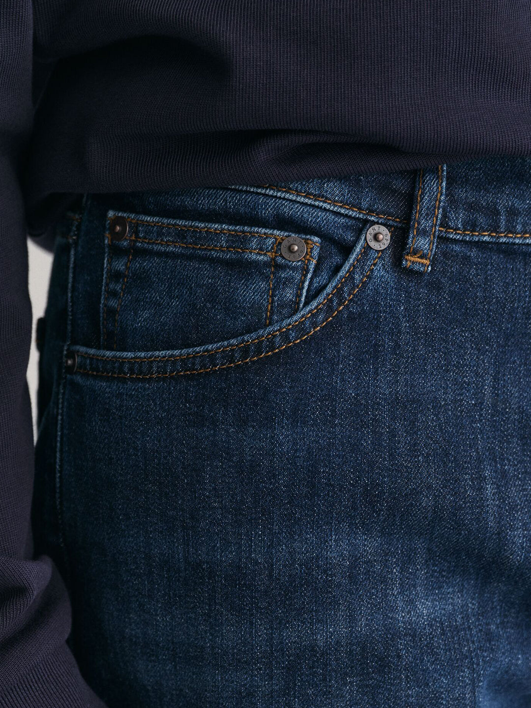 Gant Men Blue Regular Fit Washed Jeans