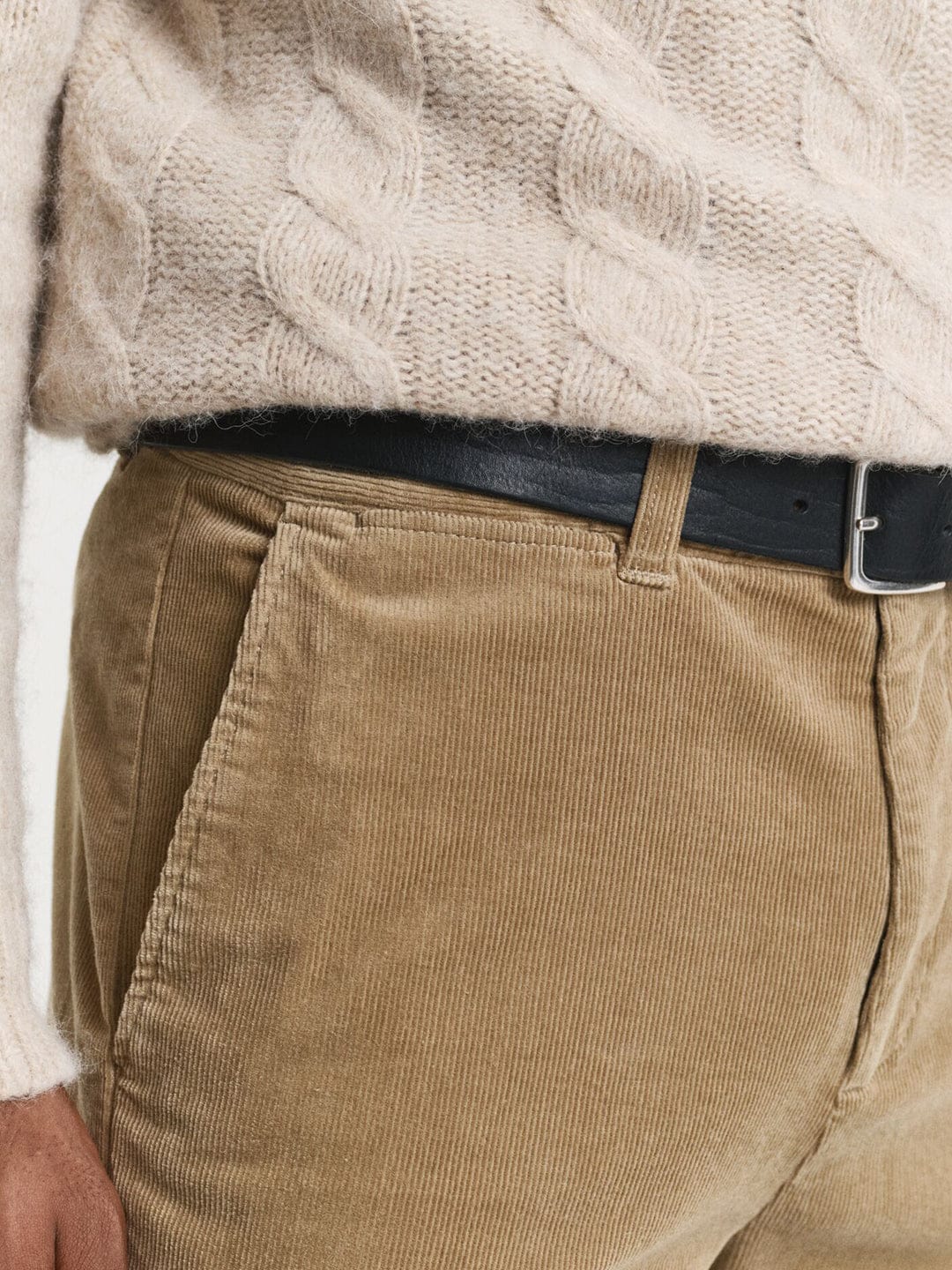 Gant Men Khaki Regular Fit Solid Trouser