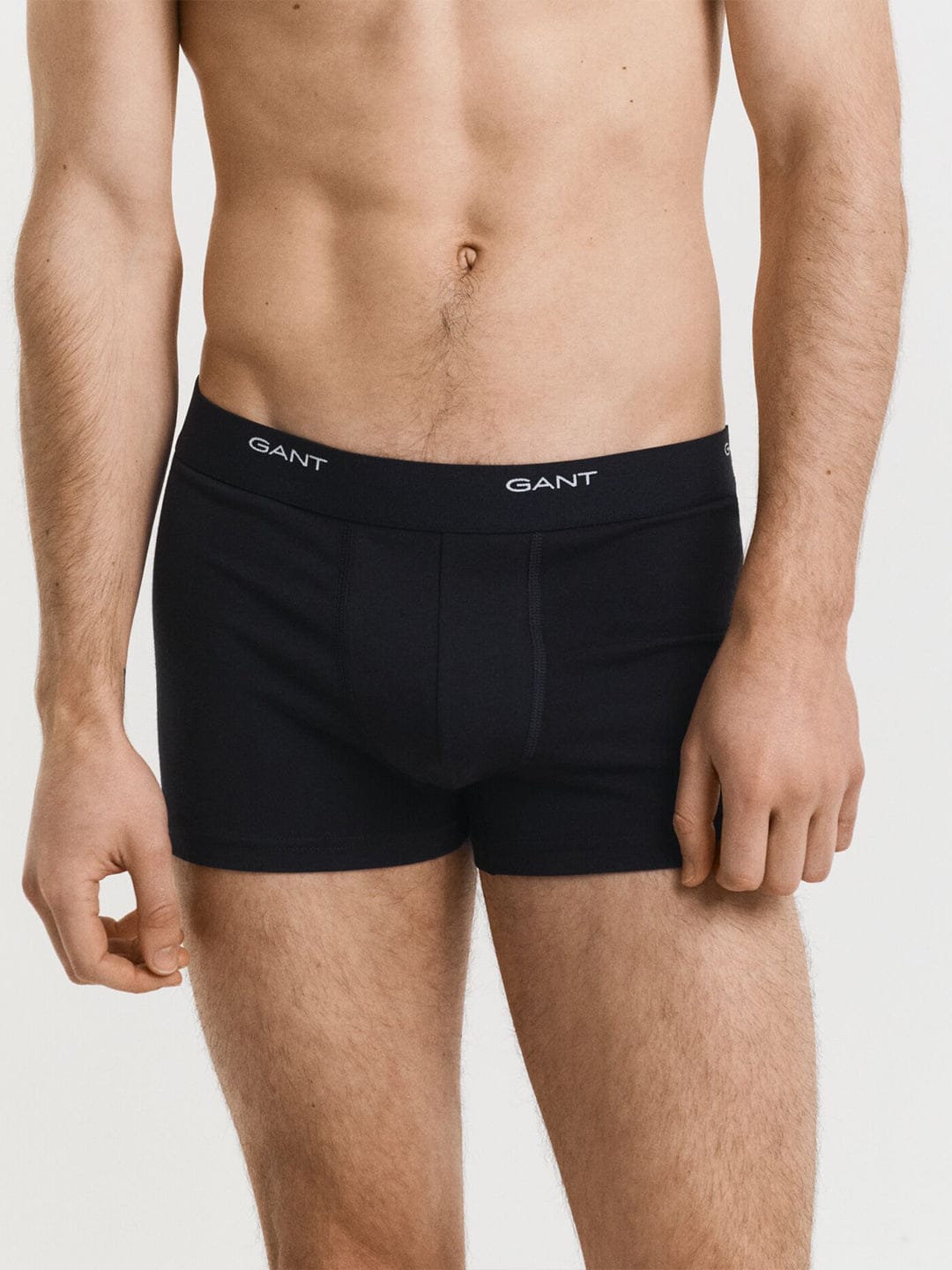 Gant Men Black Solid Trunk