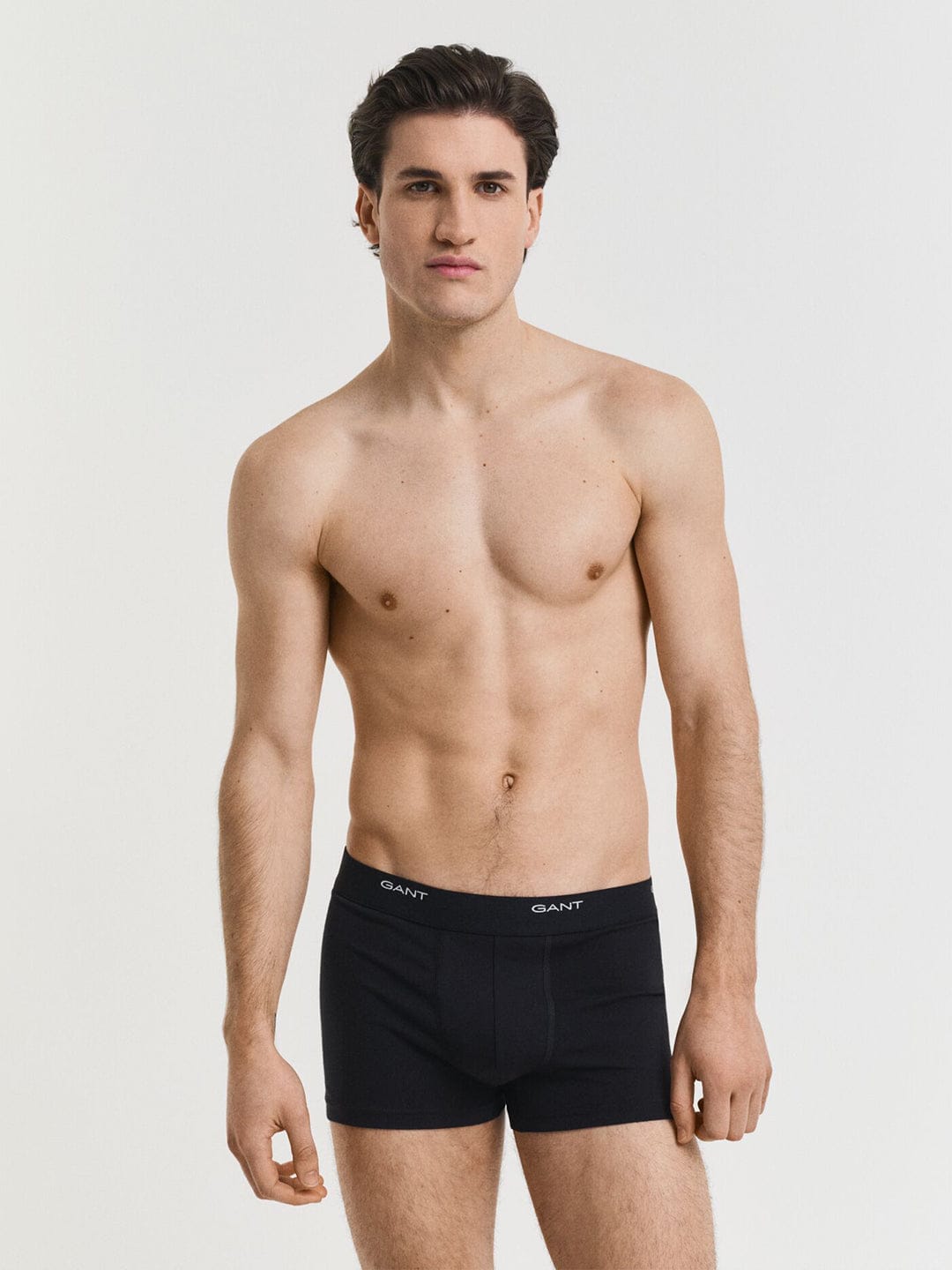 Gant Men Black Solid Trunk