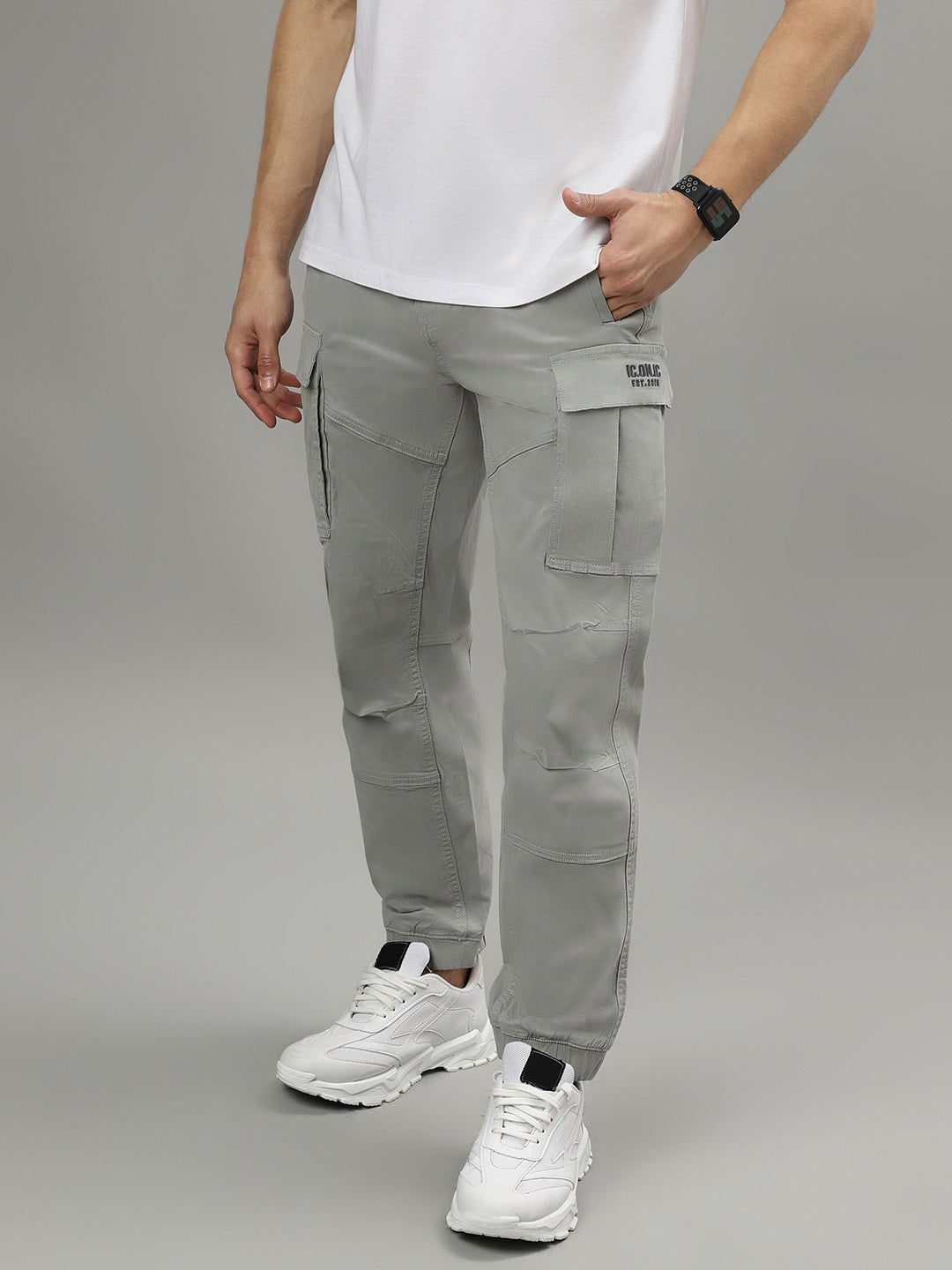 Iconic Men Solid Mid-rise Regular Fit Cargo Trousers