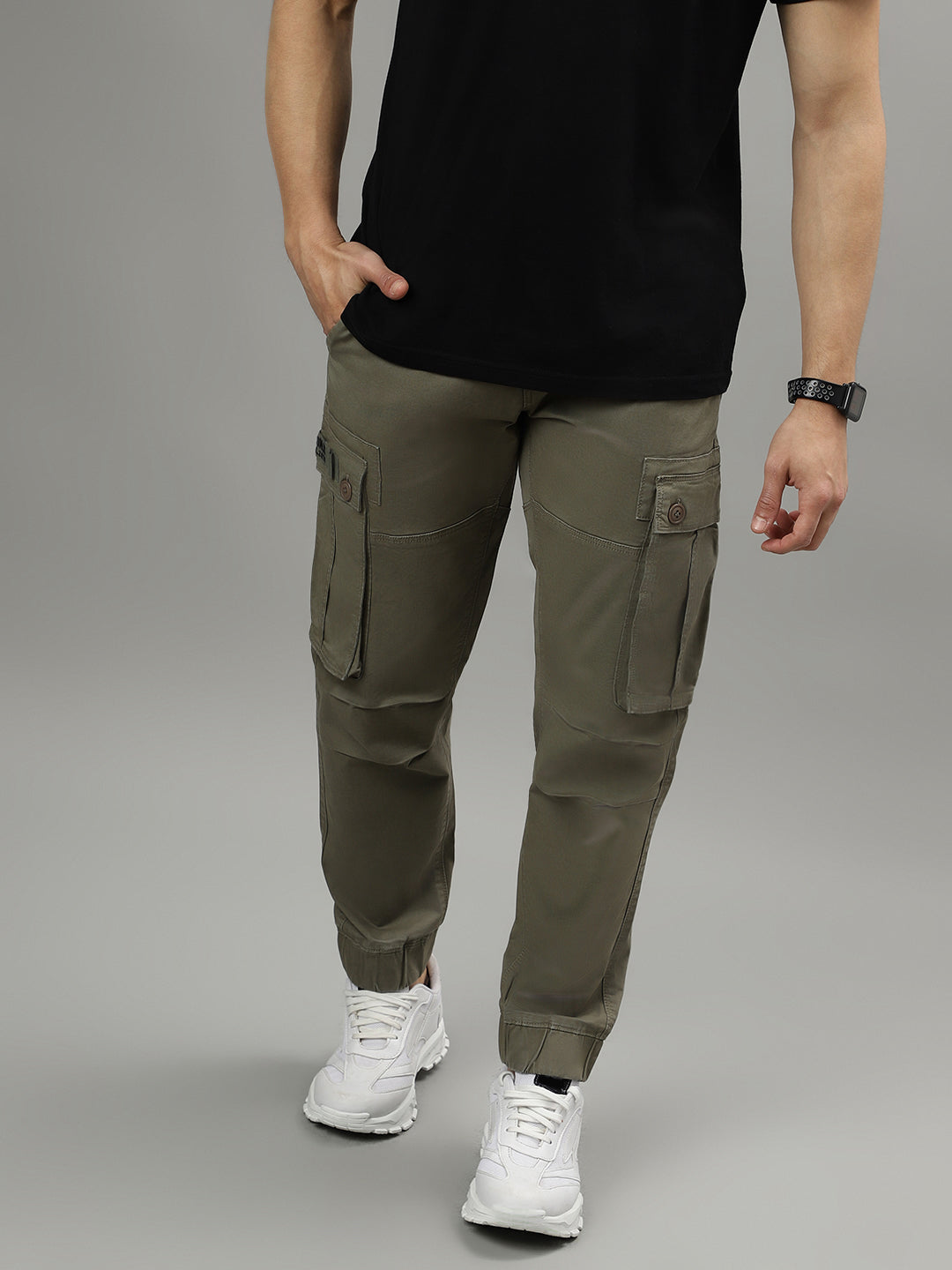 Iconic Men Solid Mid-rise Regular Fit Cargo Trousers