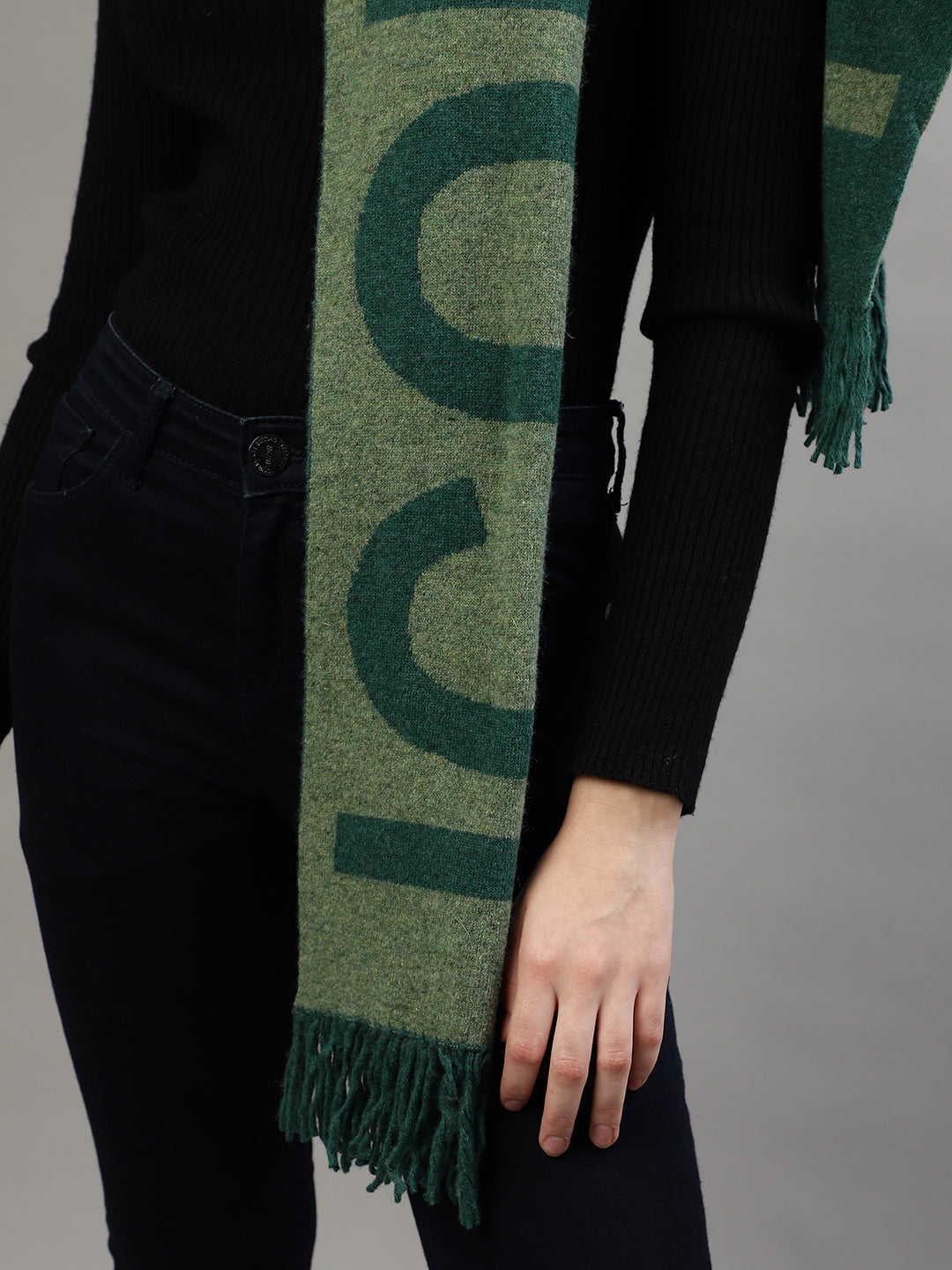 Iconic Women Green Self-Design Muffler