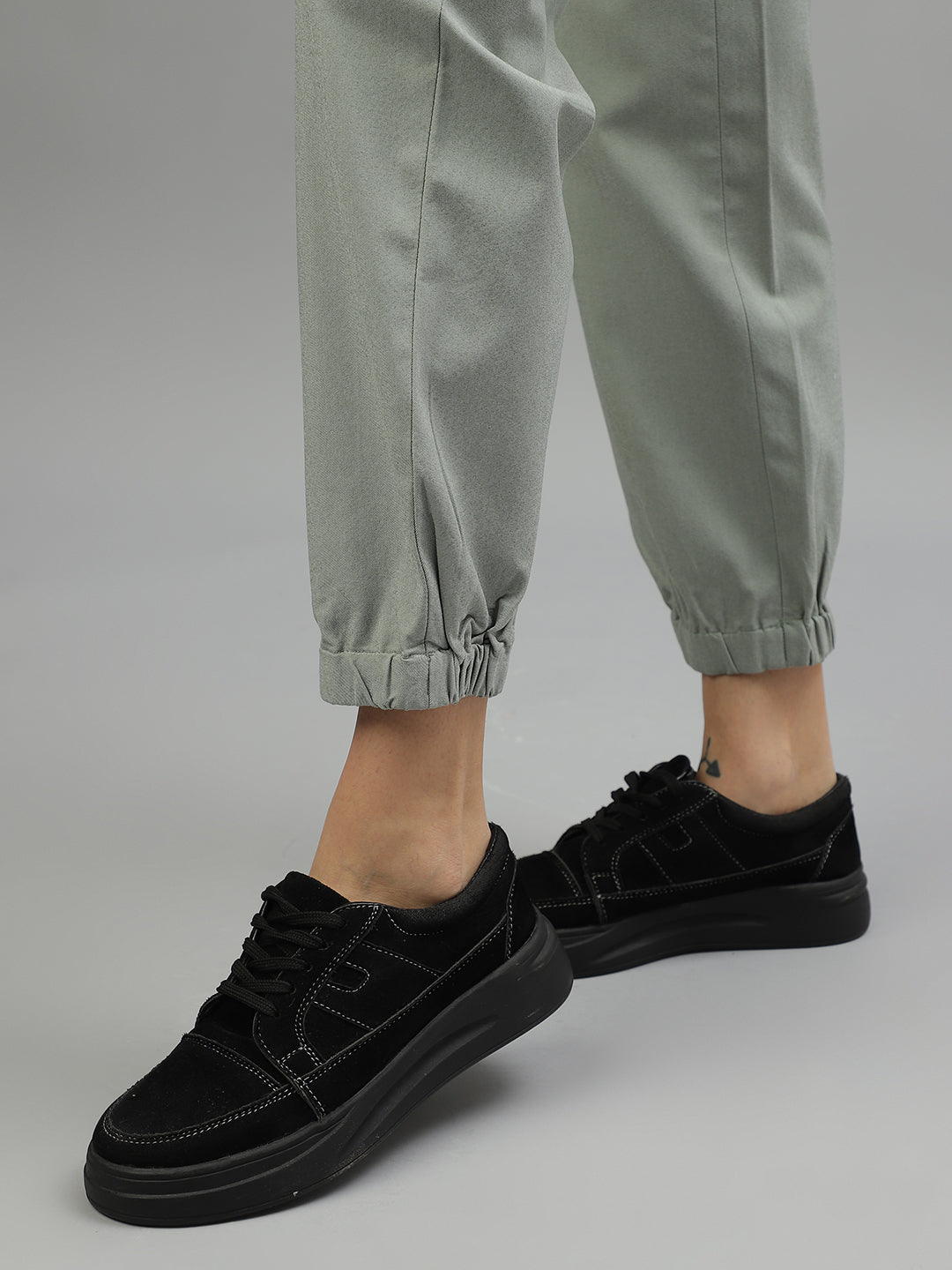 Iconic Women Solid Regular Fit Track Pants